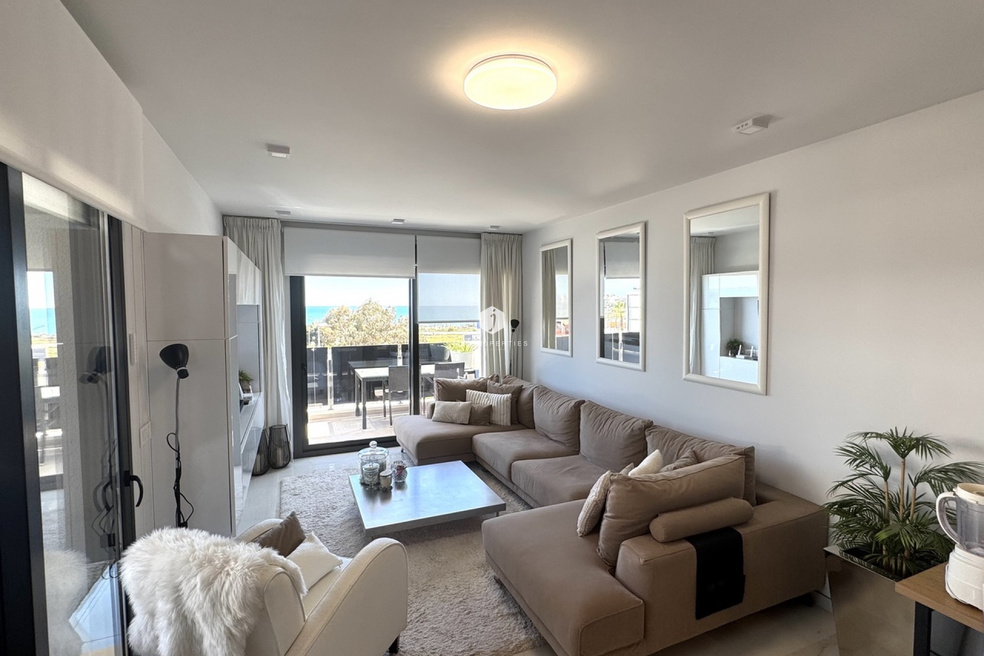 Resale - Apartment / flat -
Playa Flamenca - Costa Blanca