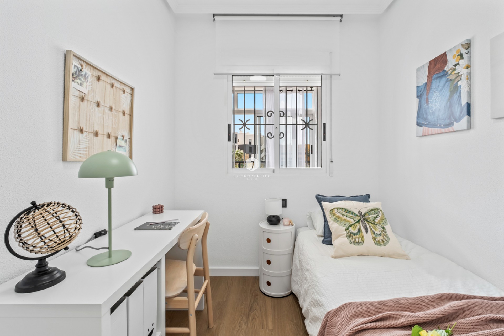 Resale - Apartment / flat -
Playa Flamenca - Costa Blanca