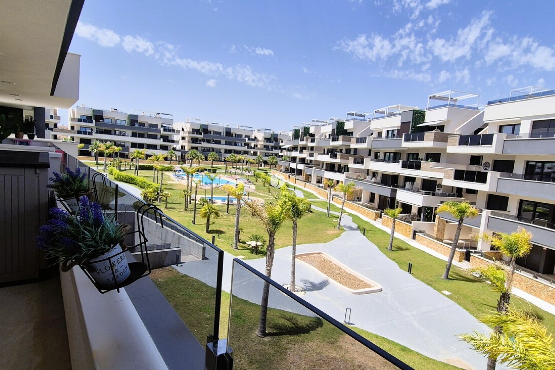 Resale - Apartment / flat -
Playa Flamenca - Costa Blanca
