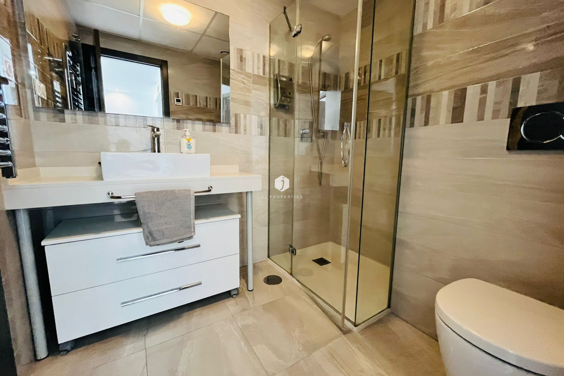 Resale - Apartment / flat -
Punta Prima - Costa Blanca