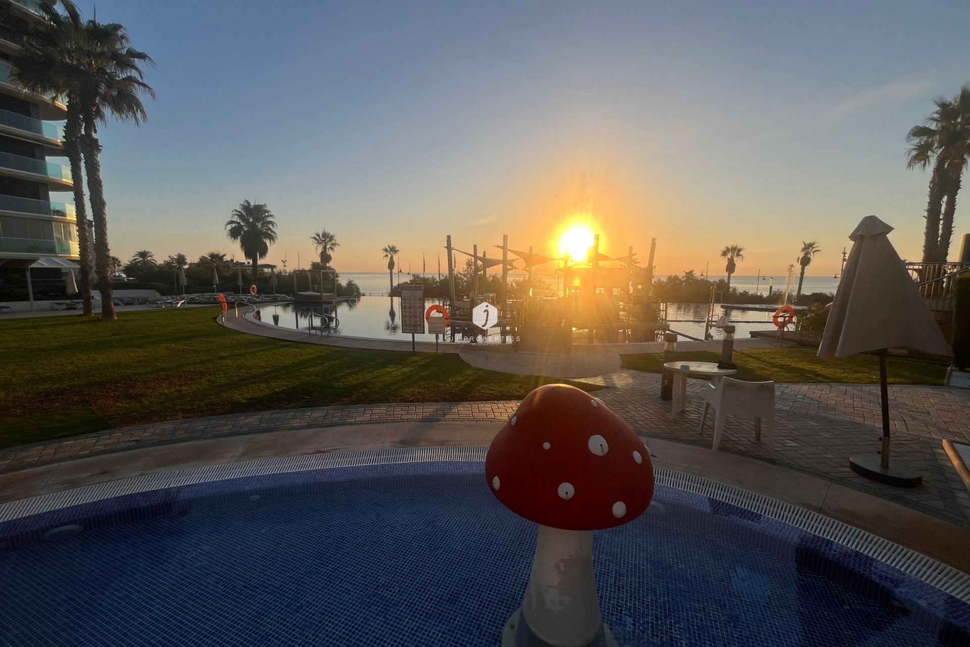 Resale - Apartment / flat -
Punta Prima - Costa Blanca