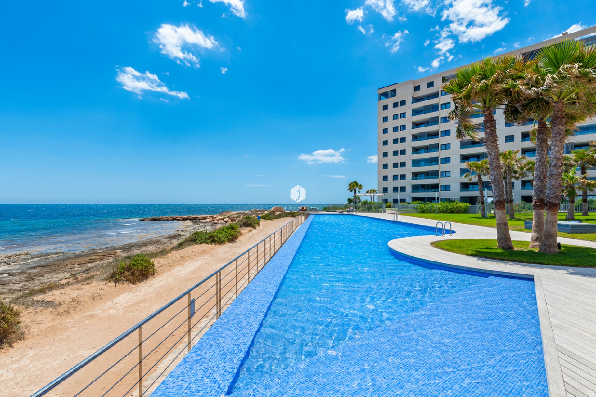 Resale - Apartment / flat -
Punta Prima - Costa Blanca