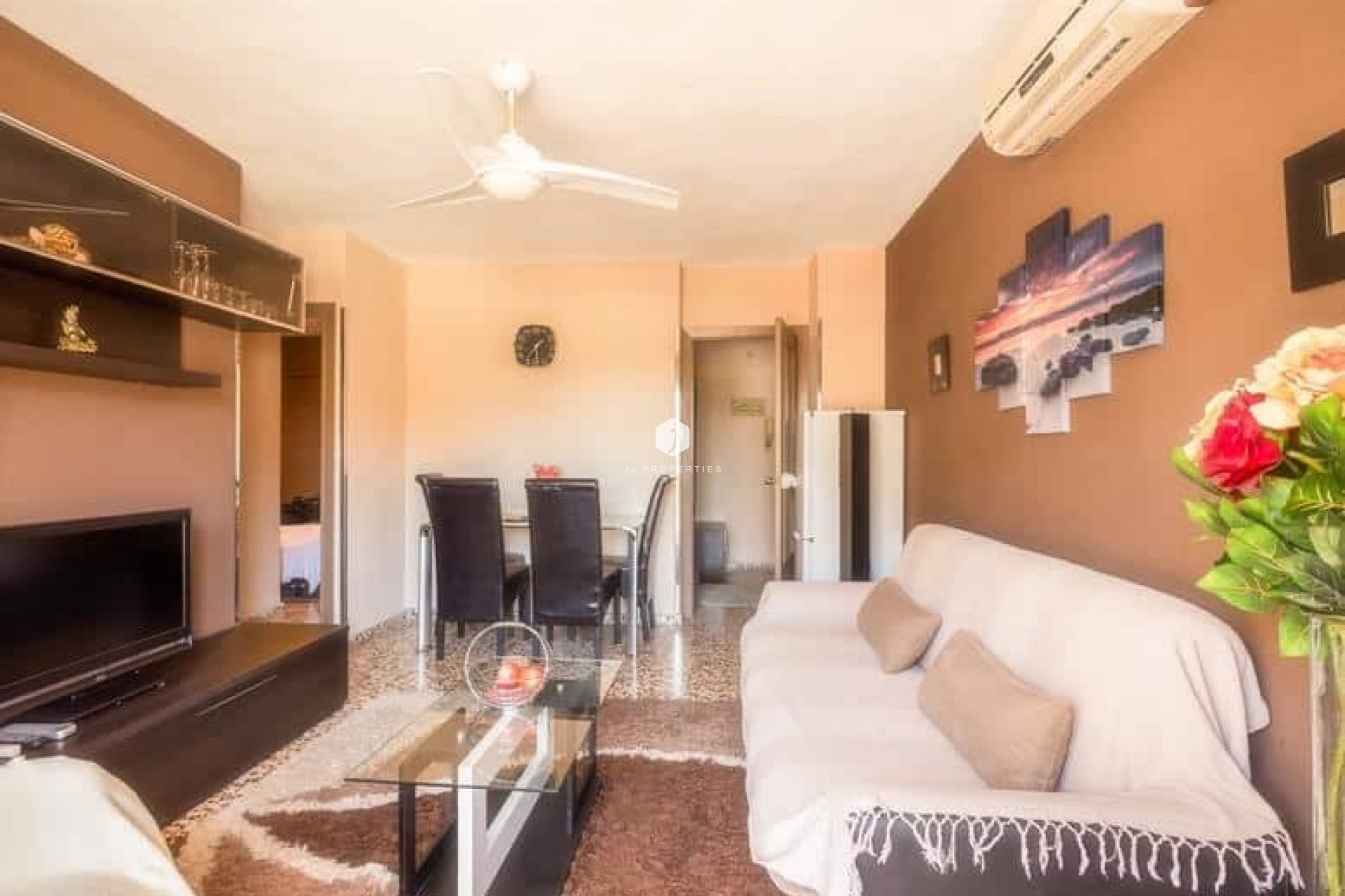 Resale - Apartment / flat -
Punta Prima - Costa Blanca