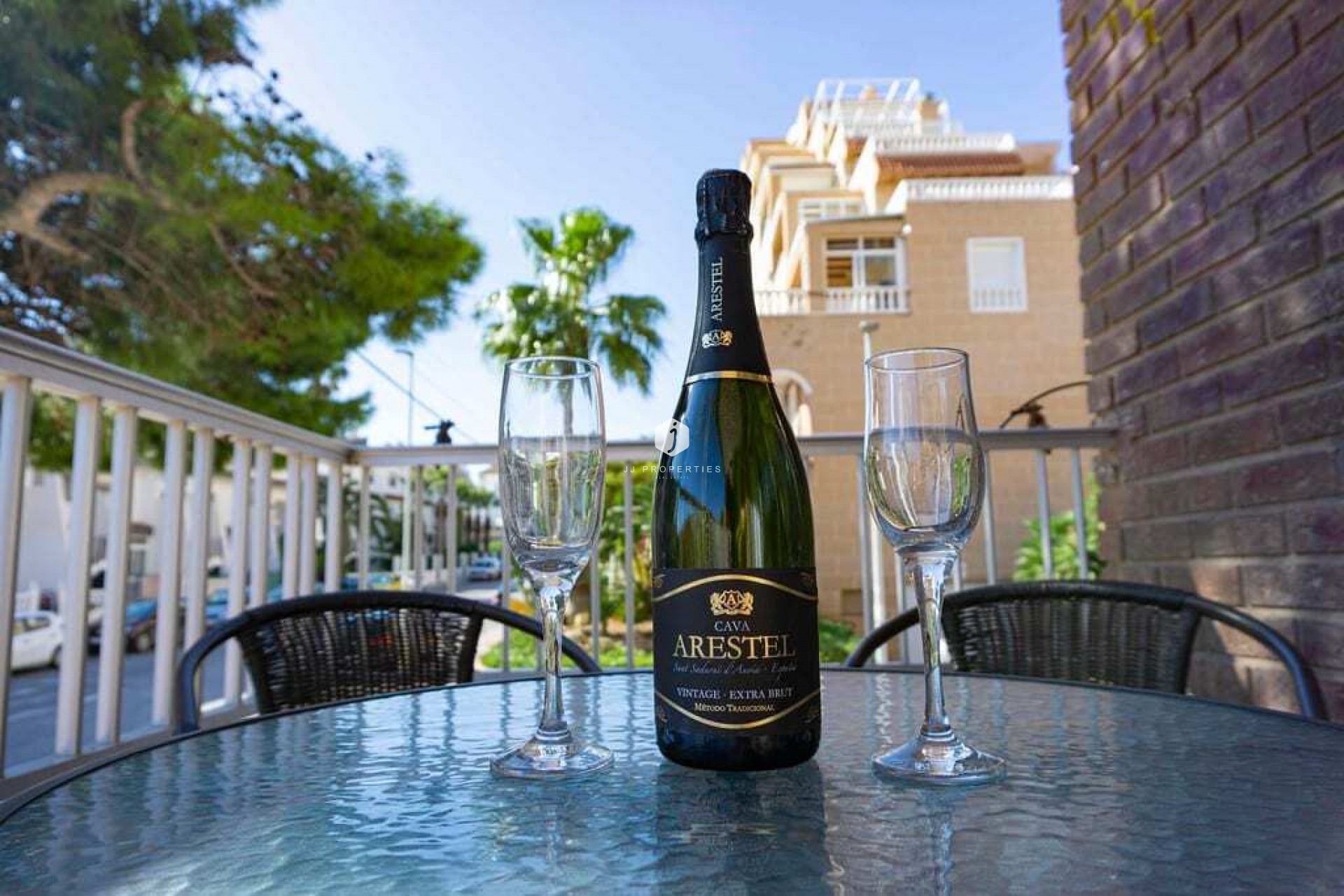 Resale - Apartment / flat -
Punta Prima - Costa Blanca