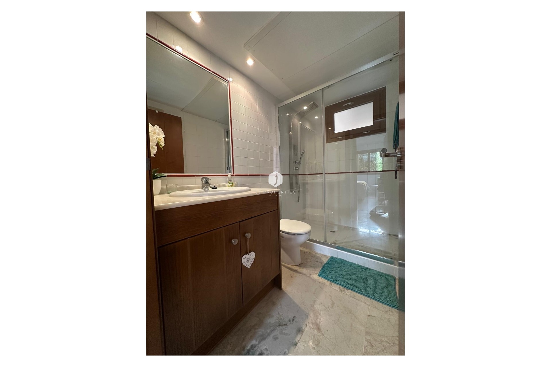 Resale - Apartment / flat -
Punta Prima - Costa Blanca