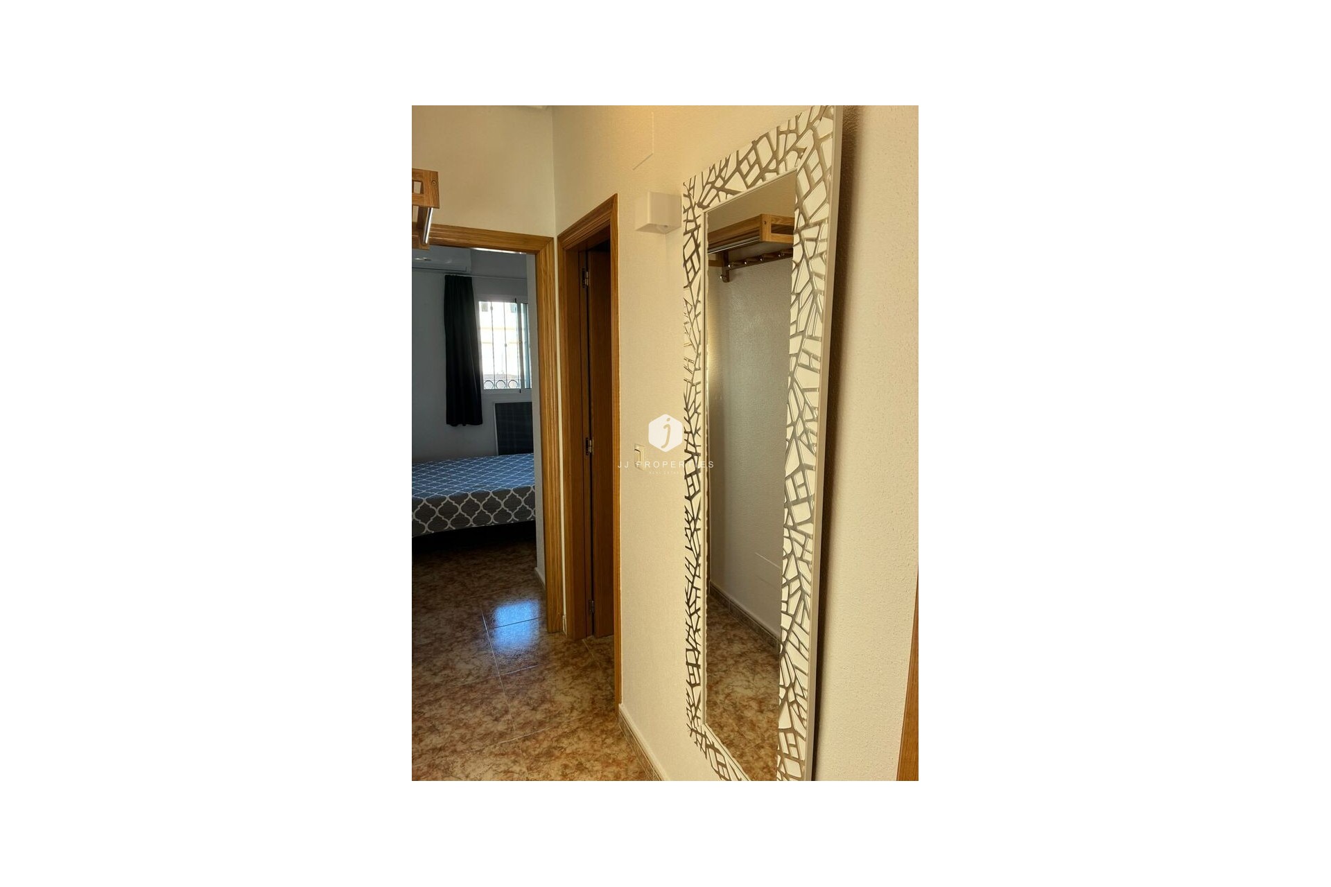 Resale - Apartment / flat -
Punta Prima - Costa Blanca