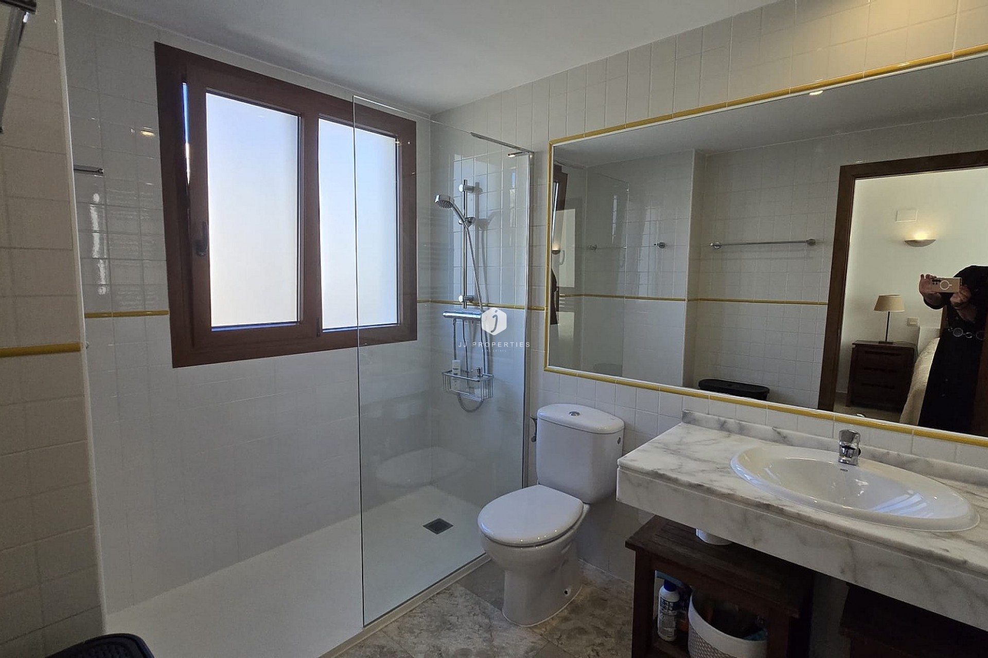 Resale - Apartment / flat -
Punta Prima - Costa Blanca