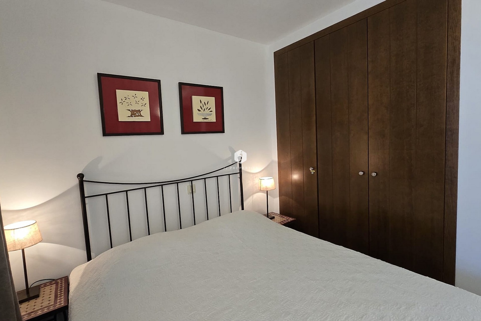 Resale - Apartment / flat -
Punta Prima - Costa Blanca