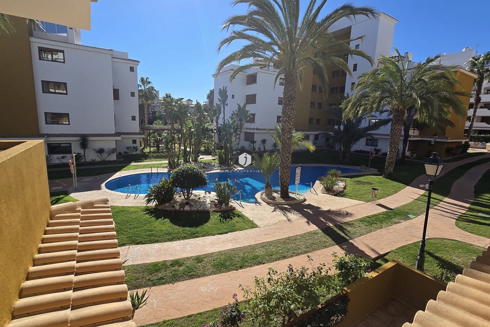 Resale - Apartment / flat -
Punta Prima - Costa Blanca