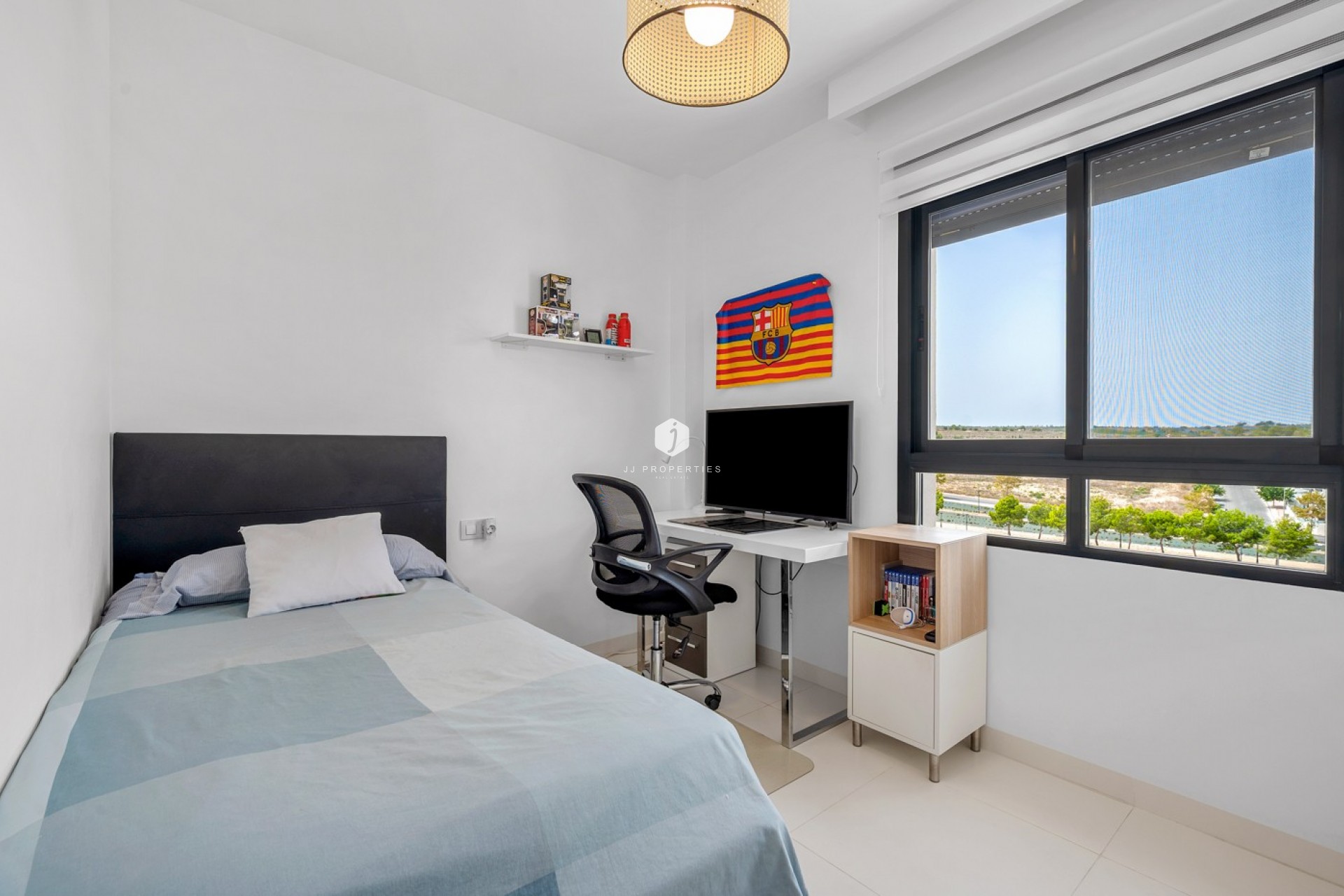 Resale - Apartment / flat -
San Miguel de Salinas - Inland