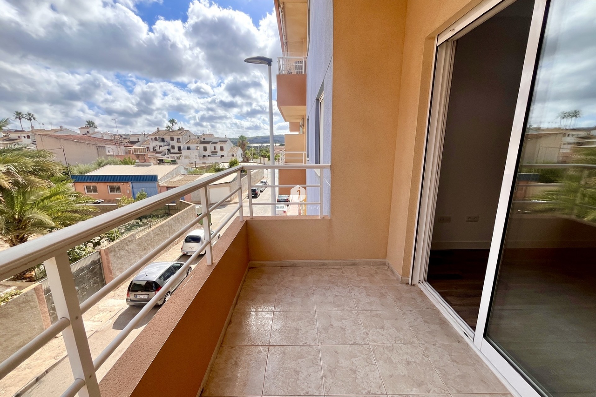 Resale - Apartment / flat -
San Miguel de Salinas - Inland