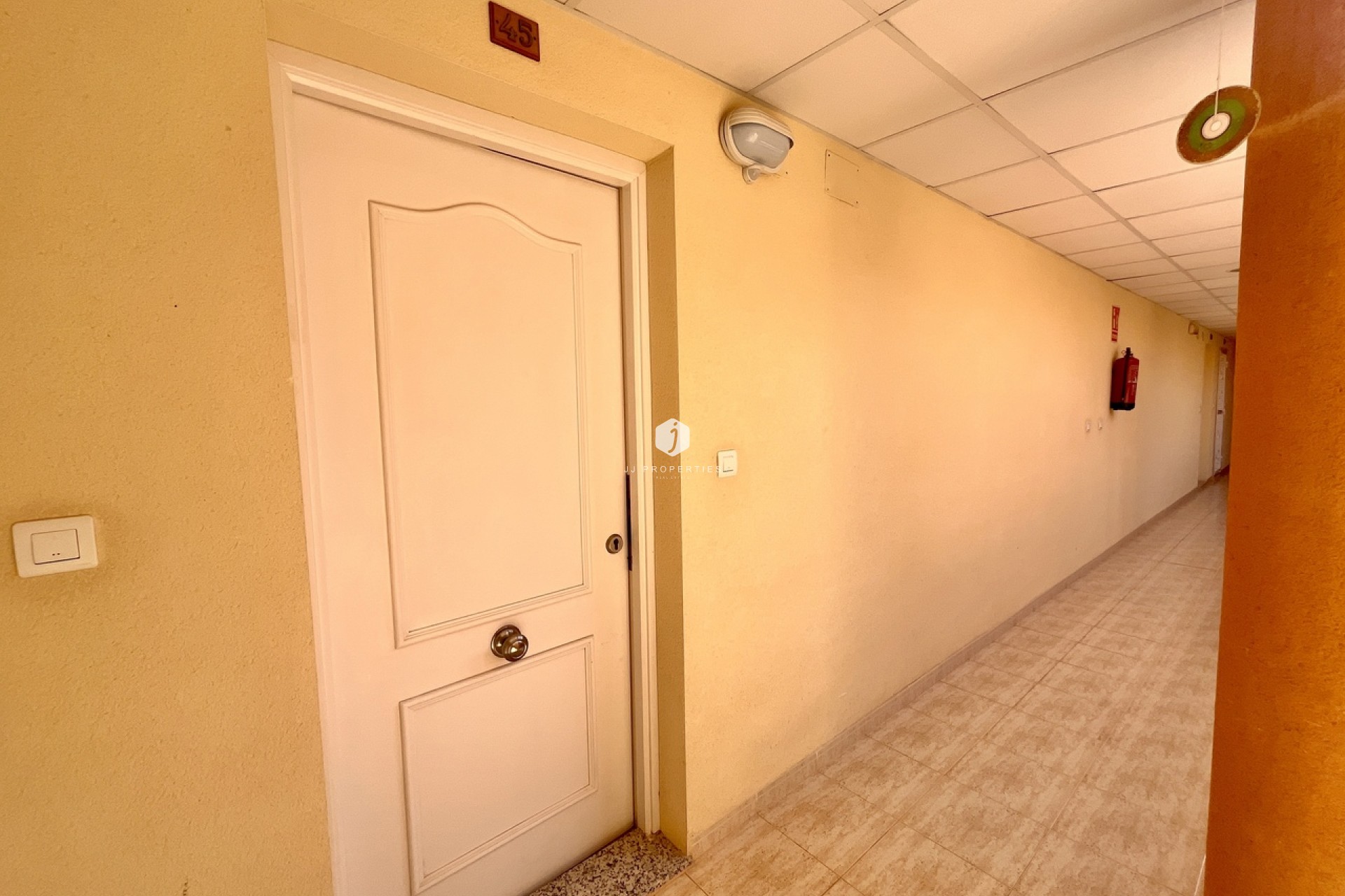 Resale - Apartment / flat -
San Miguel de Salinas - Inland