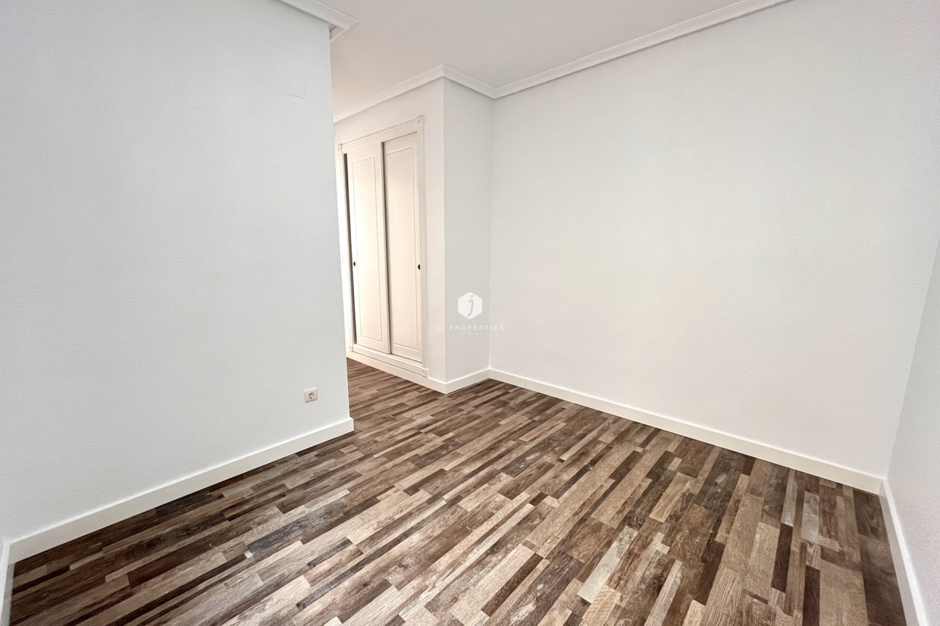 Resale - Apartment / flat -
San Miguel de Salinas - Inland