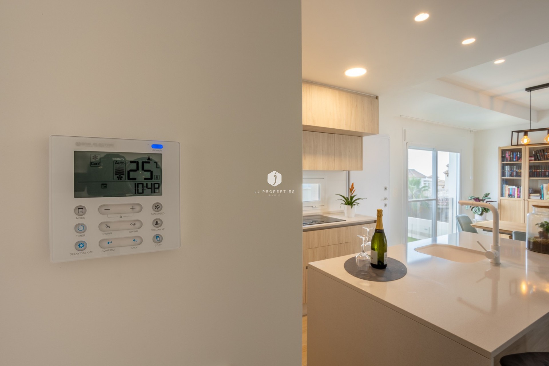 Resale - Apartment / flat -
San Miguel de Salinas - Inland