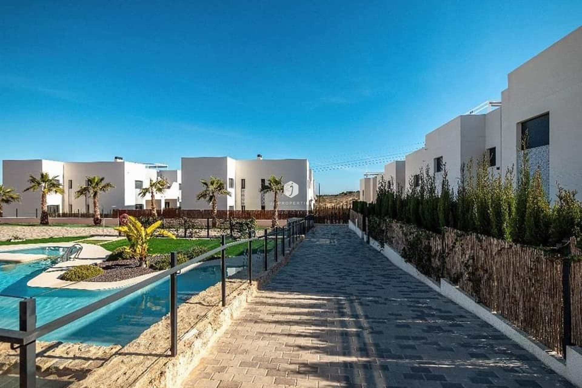 Resale - Apartment / flat -
San Miguel de Salinas - Inland