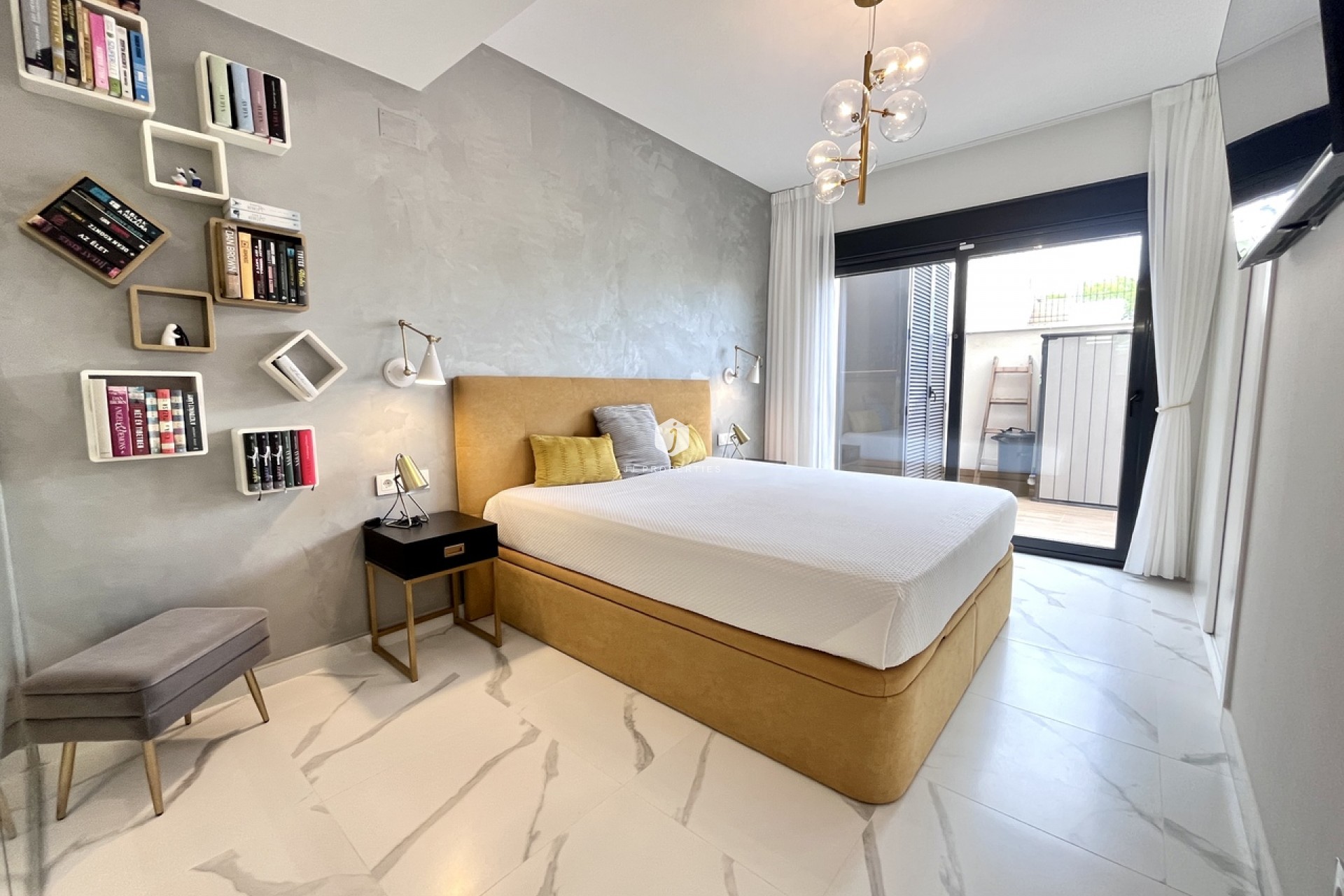 Resale - Apartment / flat -
San Miguel de Salinas - Inland