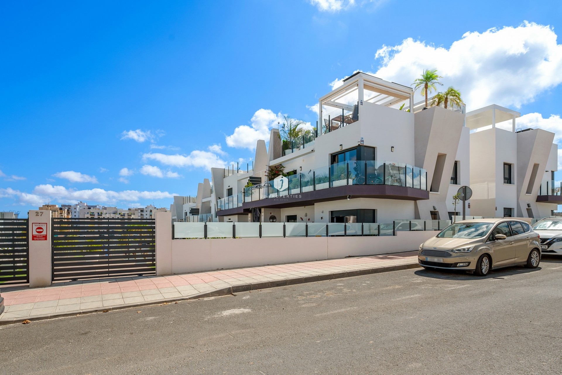 Resale - Apartment / flat -
San Miguel de Salinas - Inland