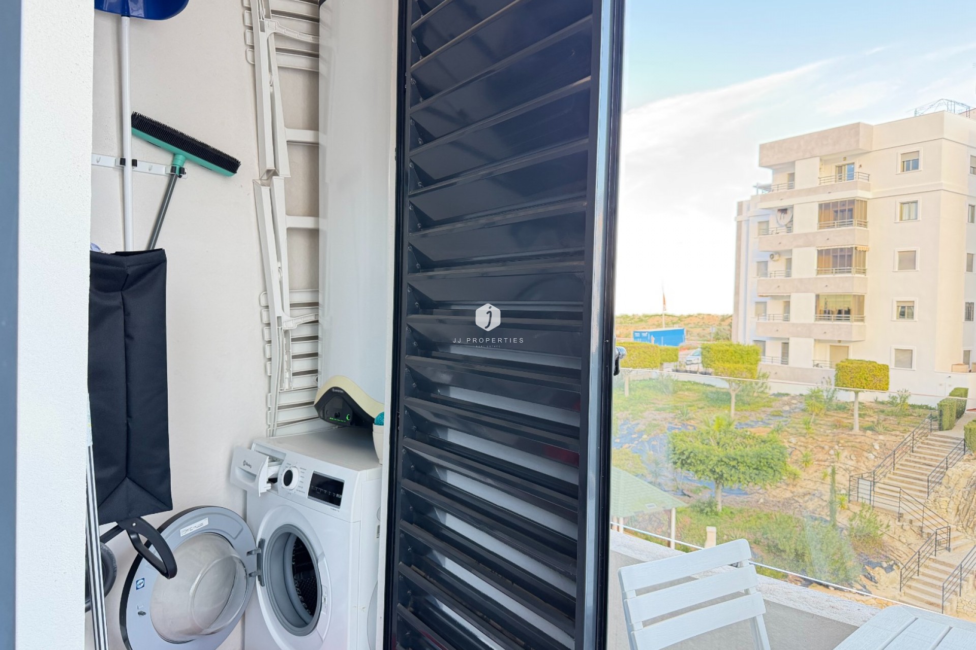 Resale - Apartment / flat -
San Miguel de Salinas - Inland