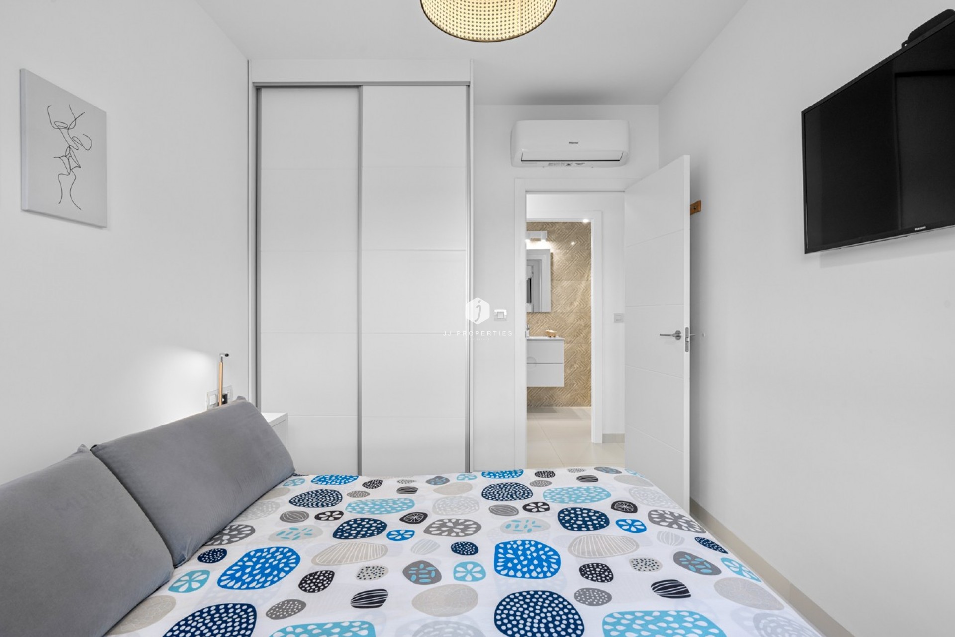 Resale - Apartment / flat -
San Miguel de Salinas - Inland