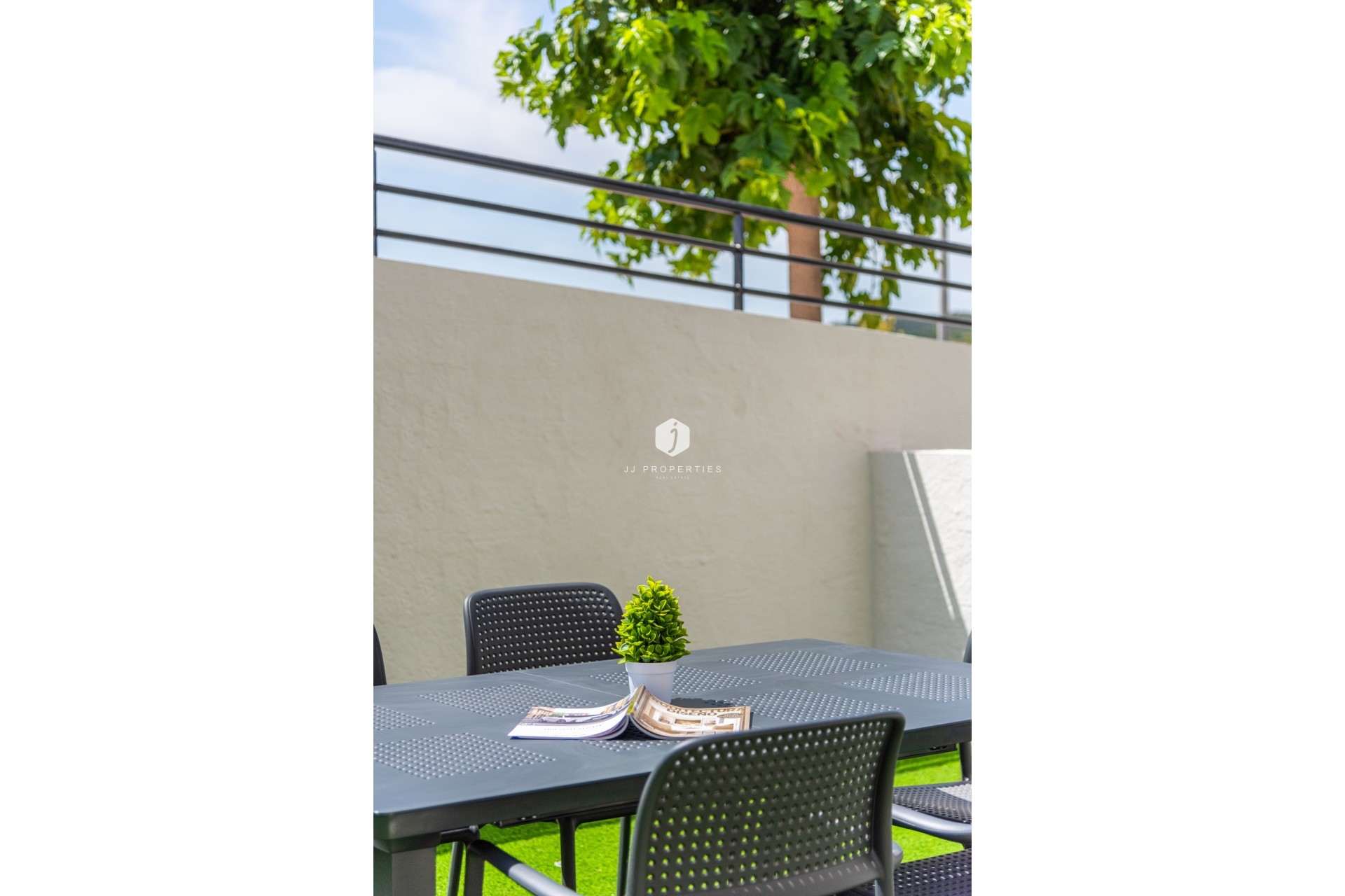 Resale - Apartment / flat -
San Miguel de Salinas - Inland