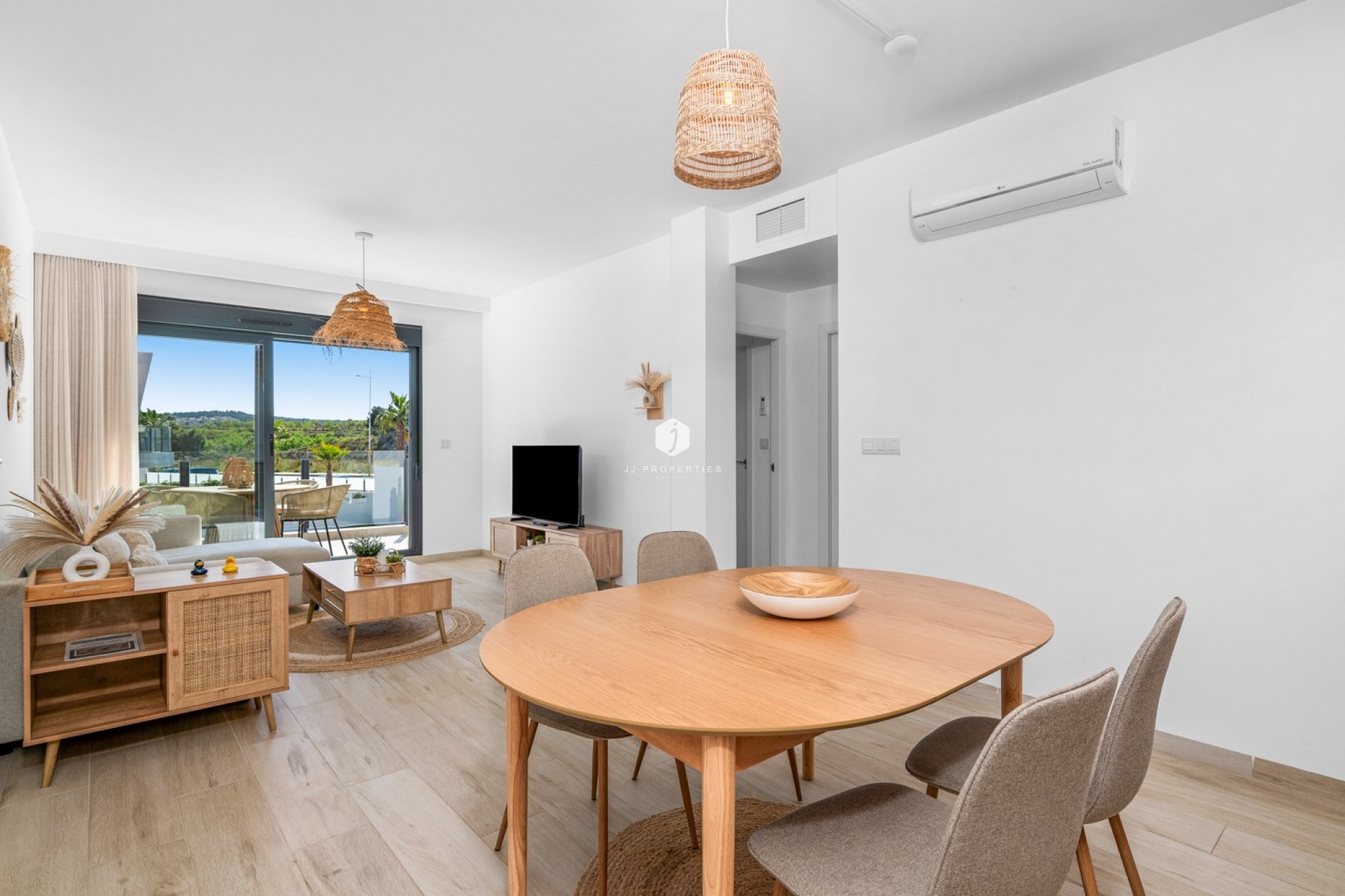 Resale - Apartment / flat -
San Miguel de Salinas - Inland