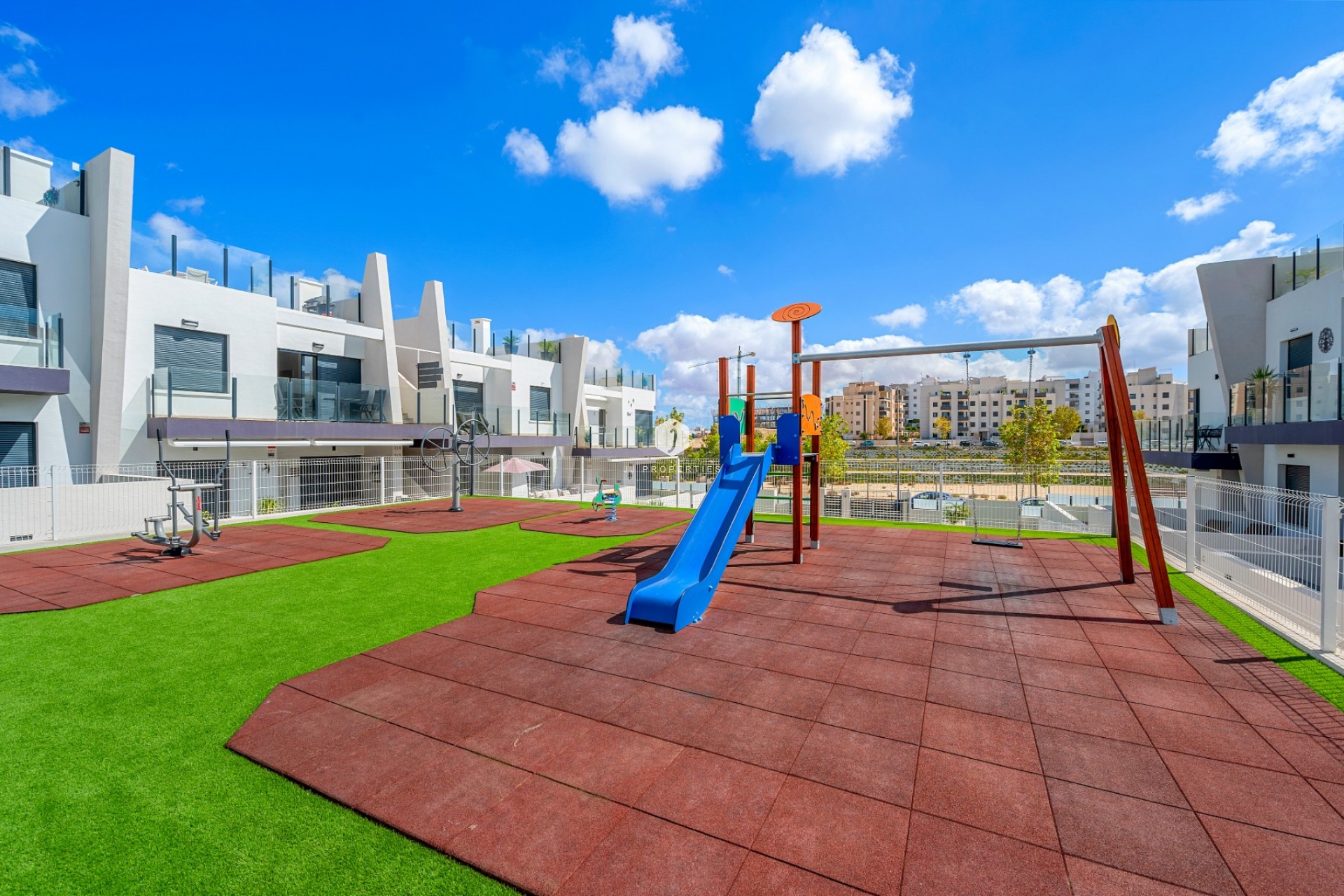 Resale - Apartment / flat -
San Miguel de Salinas - Inland