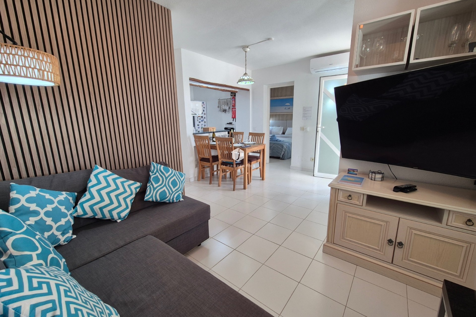 Resale - Apartment / flat -
San Miguel de Salinas - Inland