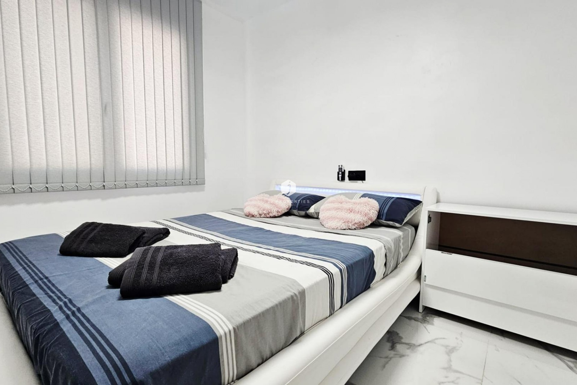 Resale - Apartment / flat -
Torrevieja - Acequion