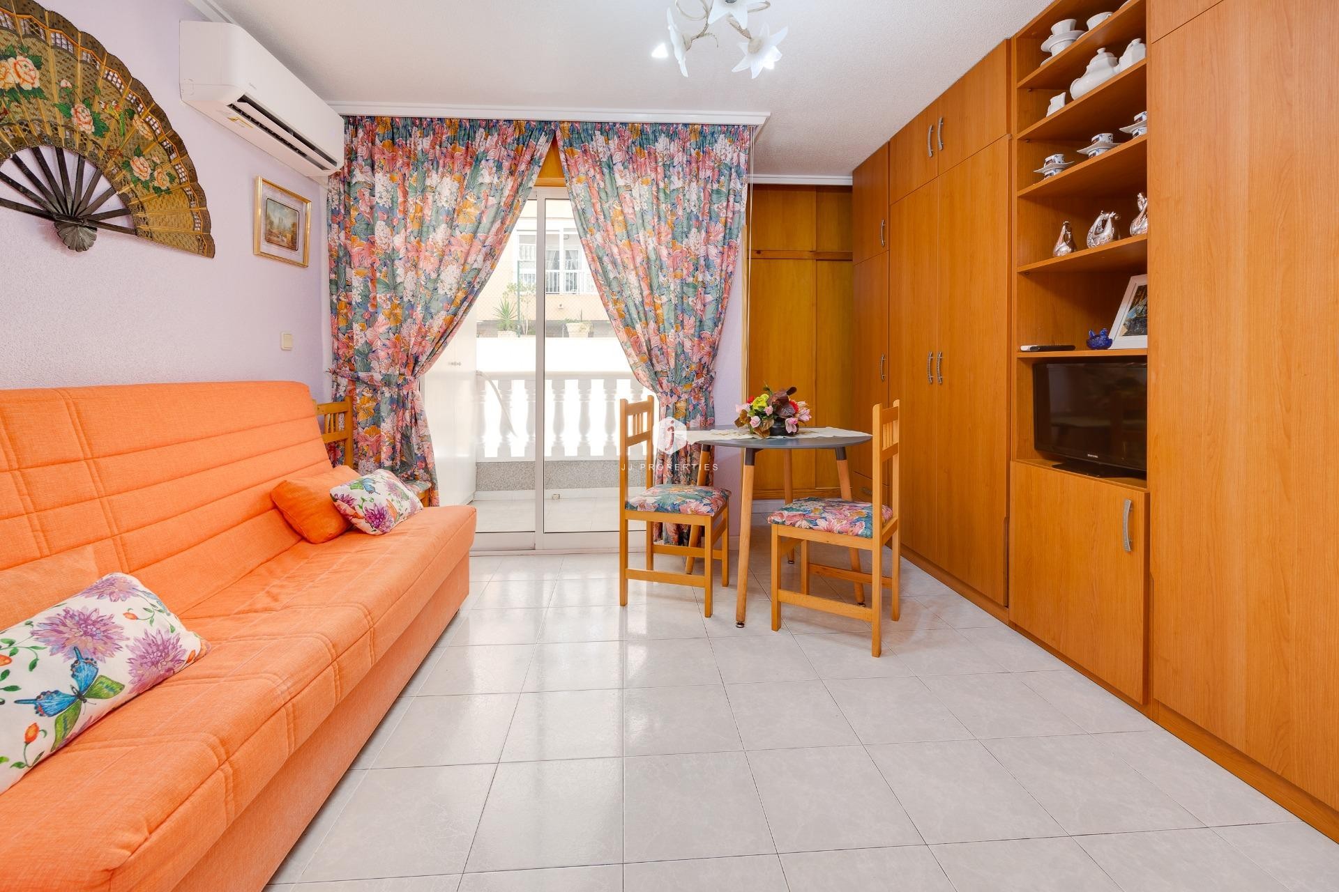 Resale - Apartment / flat -
Torrevieja - Acequion