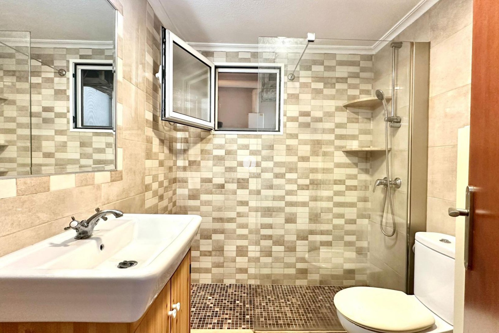 Resale - Apartment / flat -
Torrevieja - Acequion