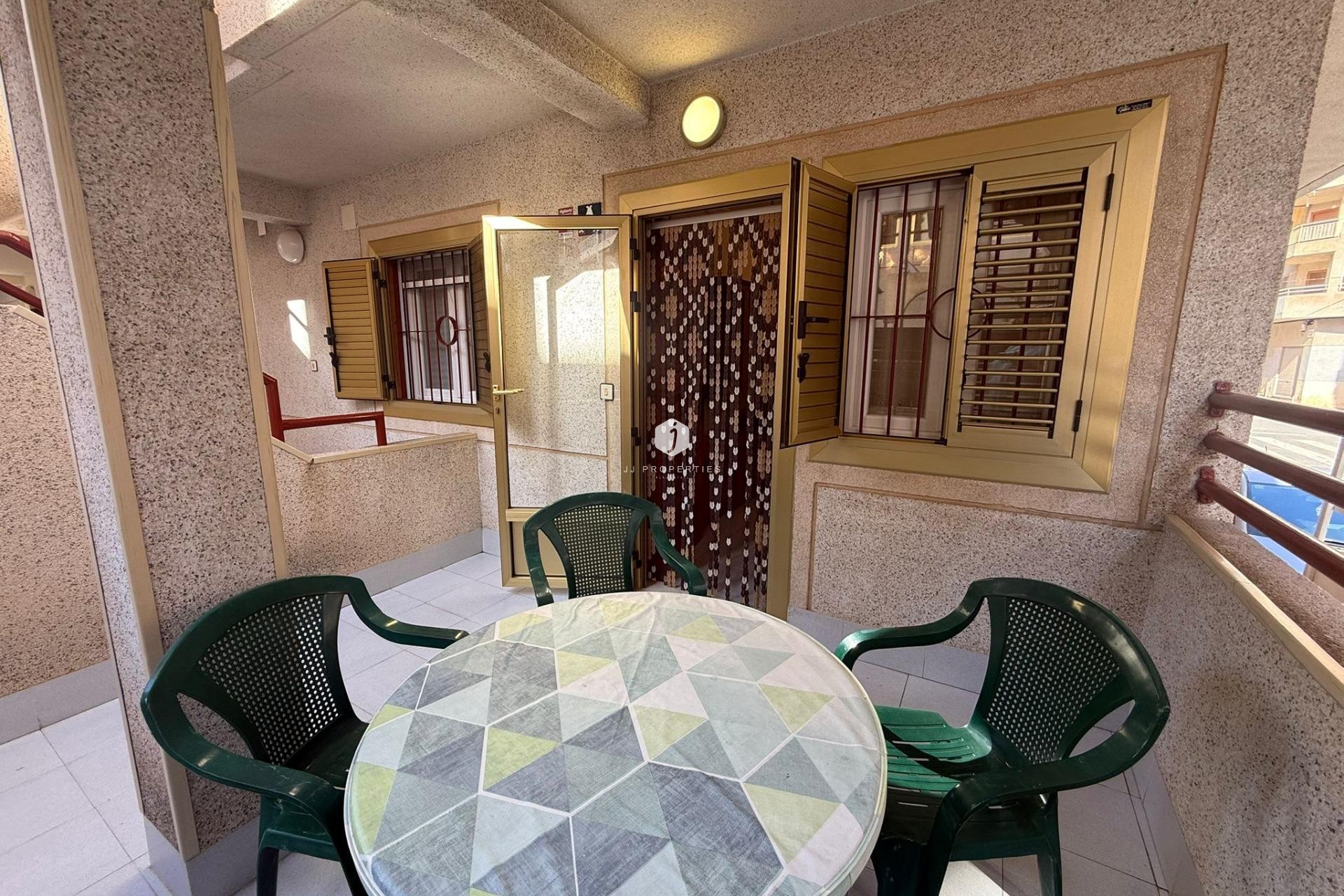 Resale - Apartment / flat -
Torrevieja - Acequion