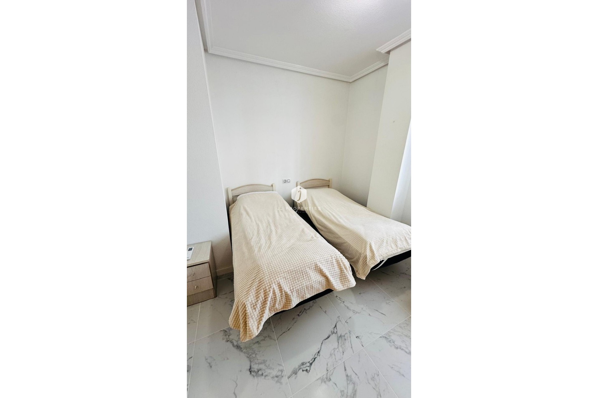 Resale - Apartment / flat -
Torrevieja - Acequion