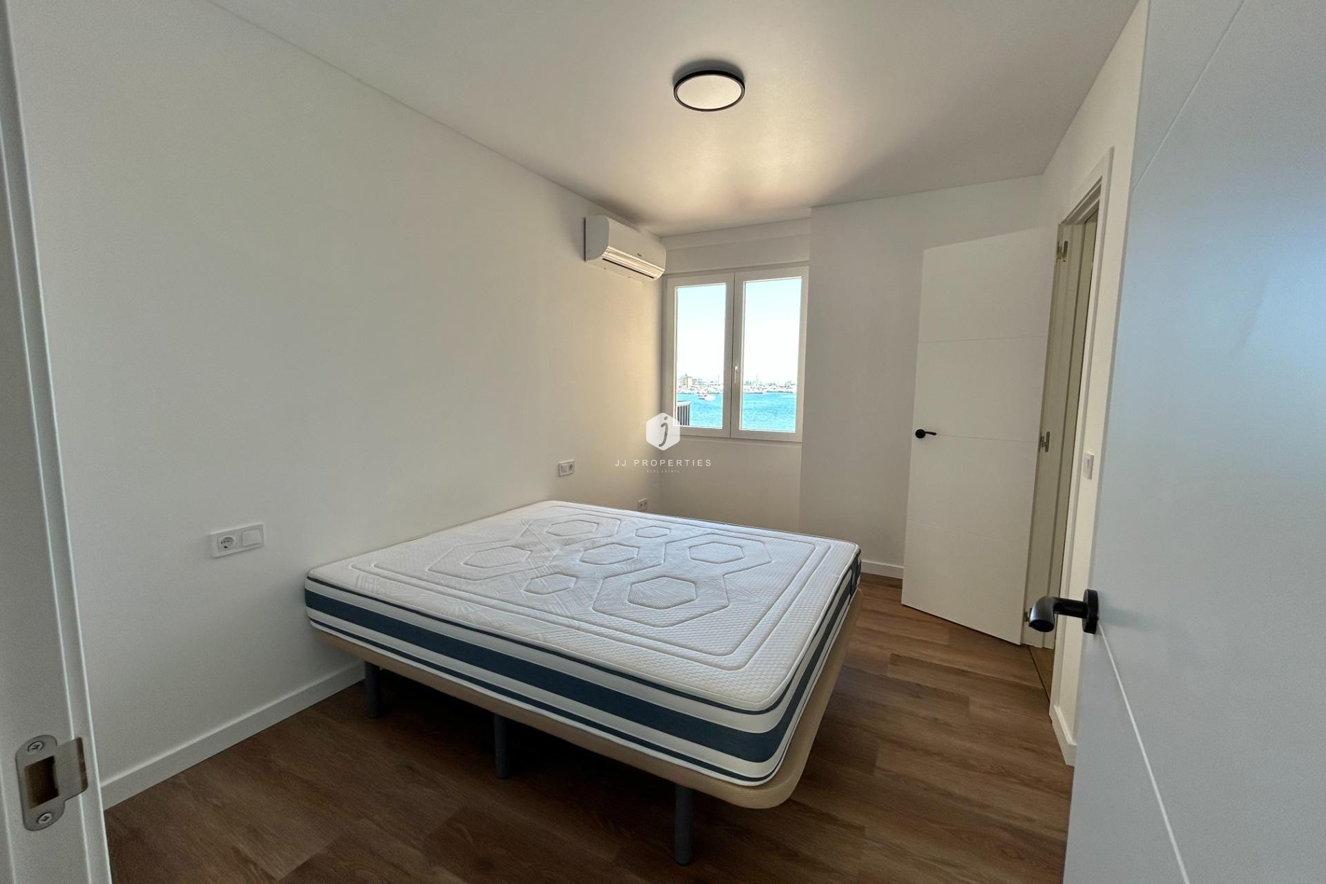 Resale - Apartment / flat -
Torrevieja - Acequion