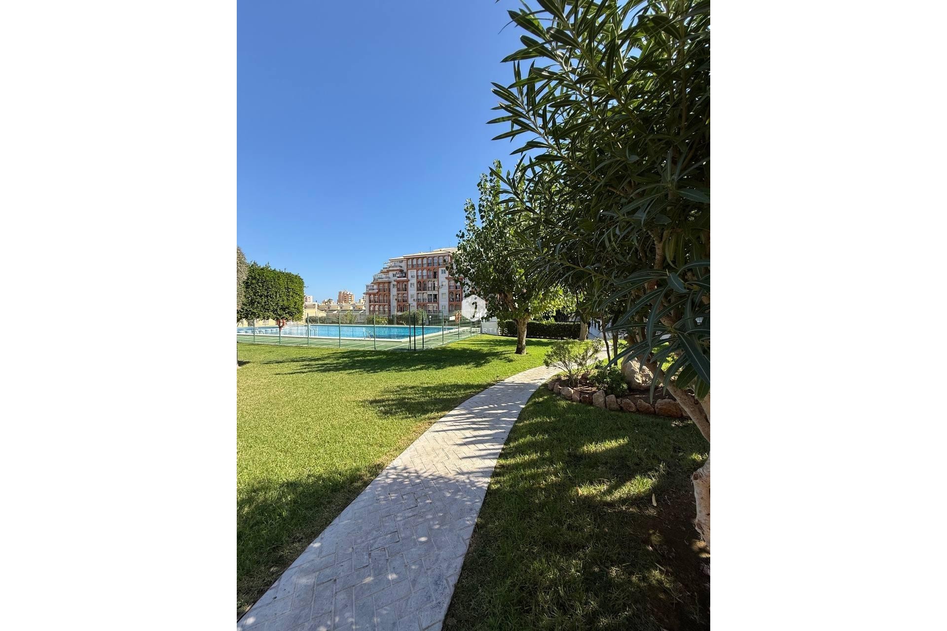 Resale - Apartment / flat -
Torrevieja - Aguas Nuevas 2