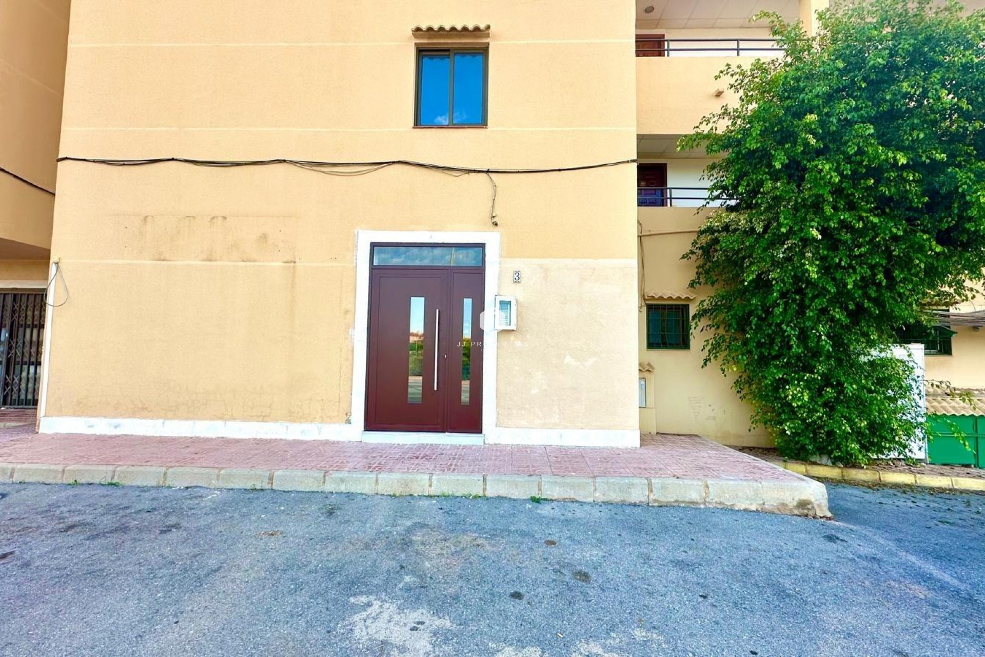 Resale - Apartment / flat -
Torrevieja - aguas nuevas