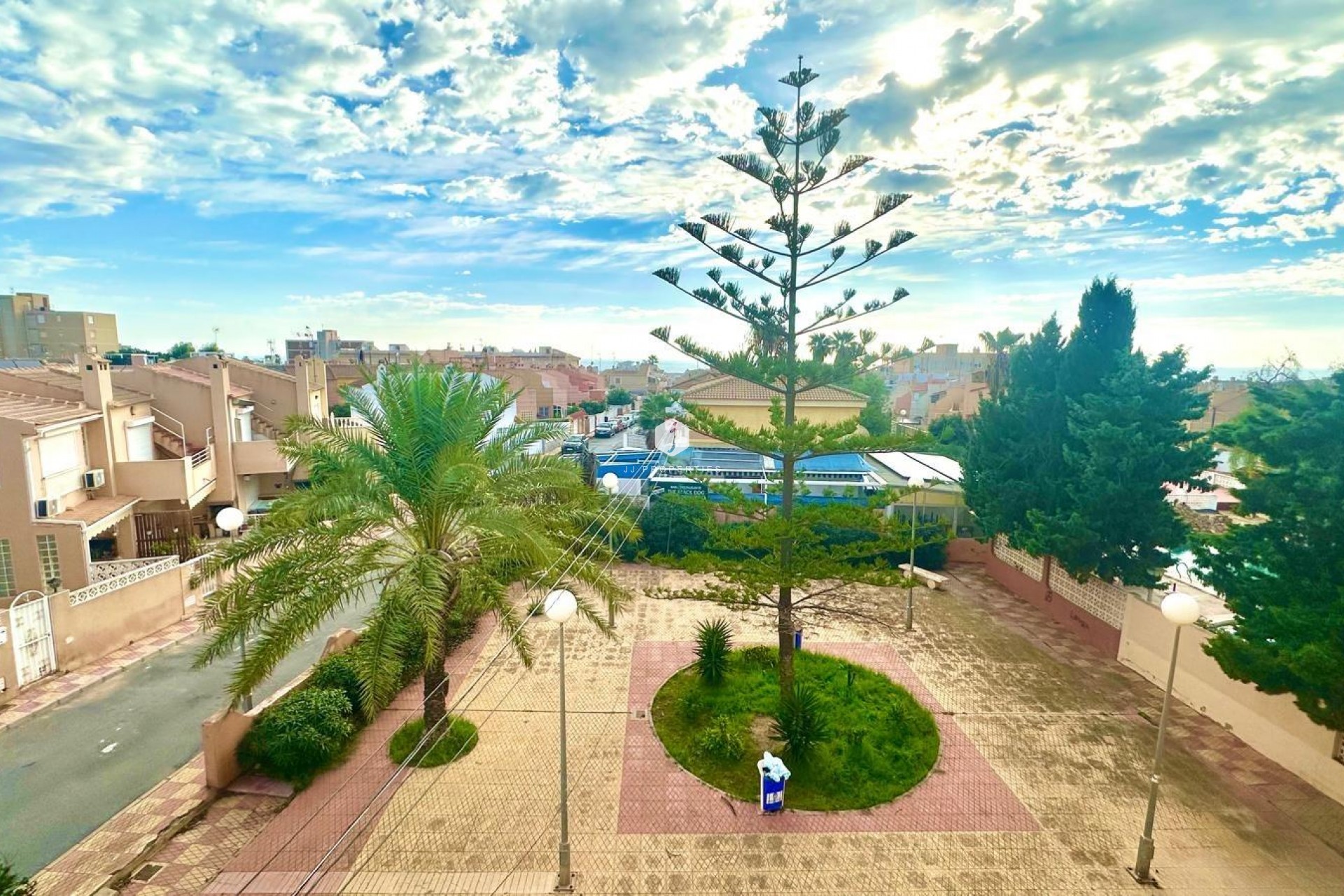Resale - Apartment / flat -
Torrevieja - aguas nuevas