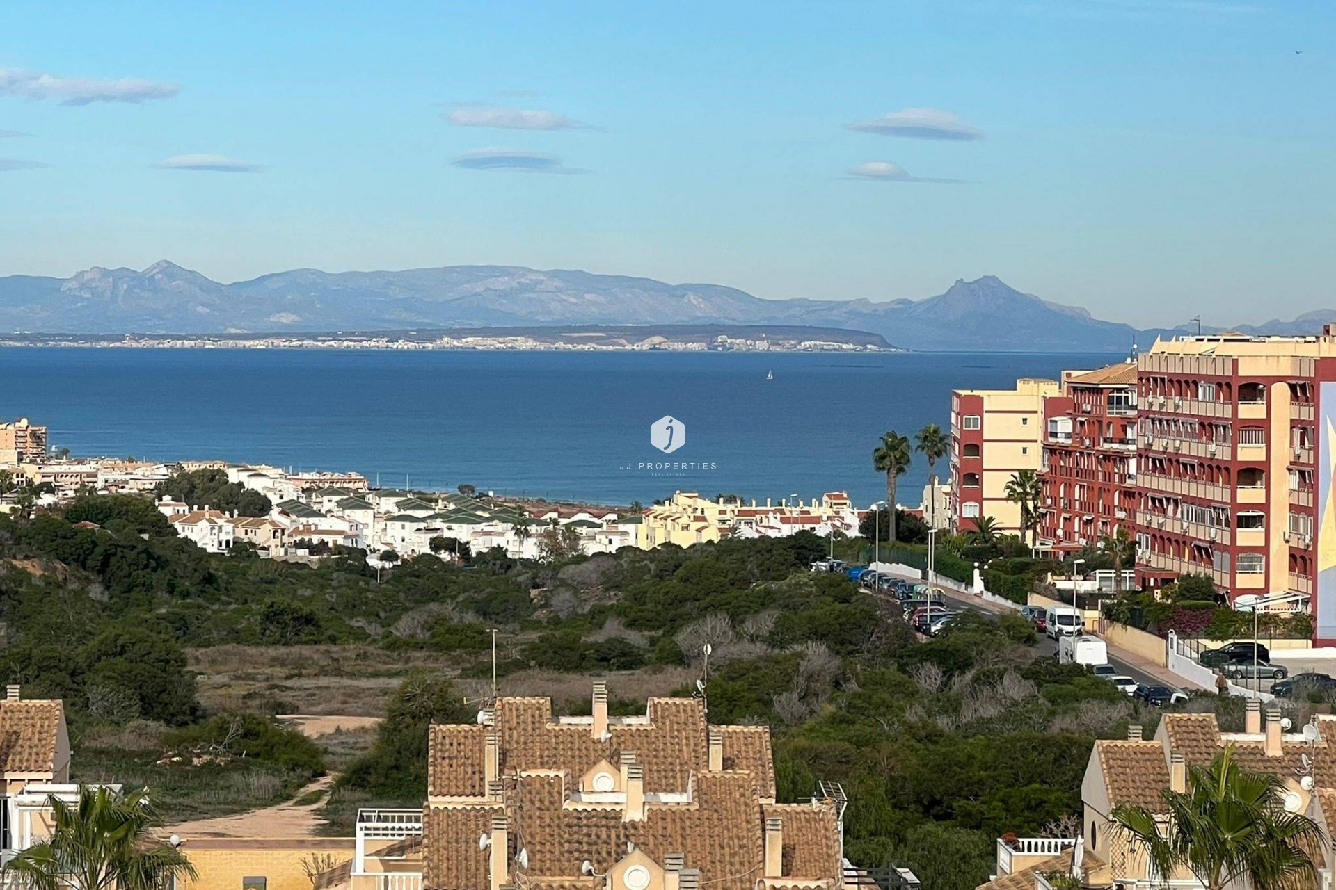 Resale - Apartment / flat -
Torrevieja - aguas nuevas