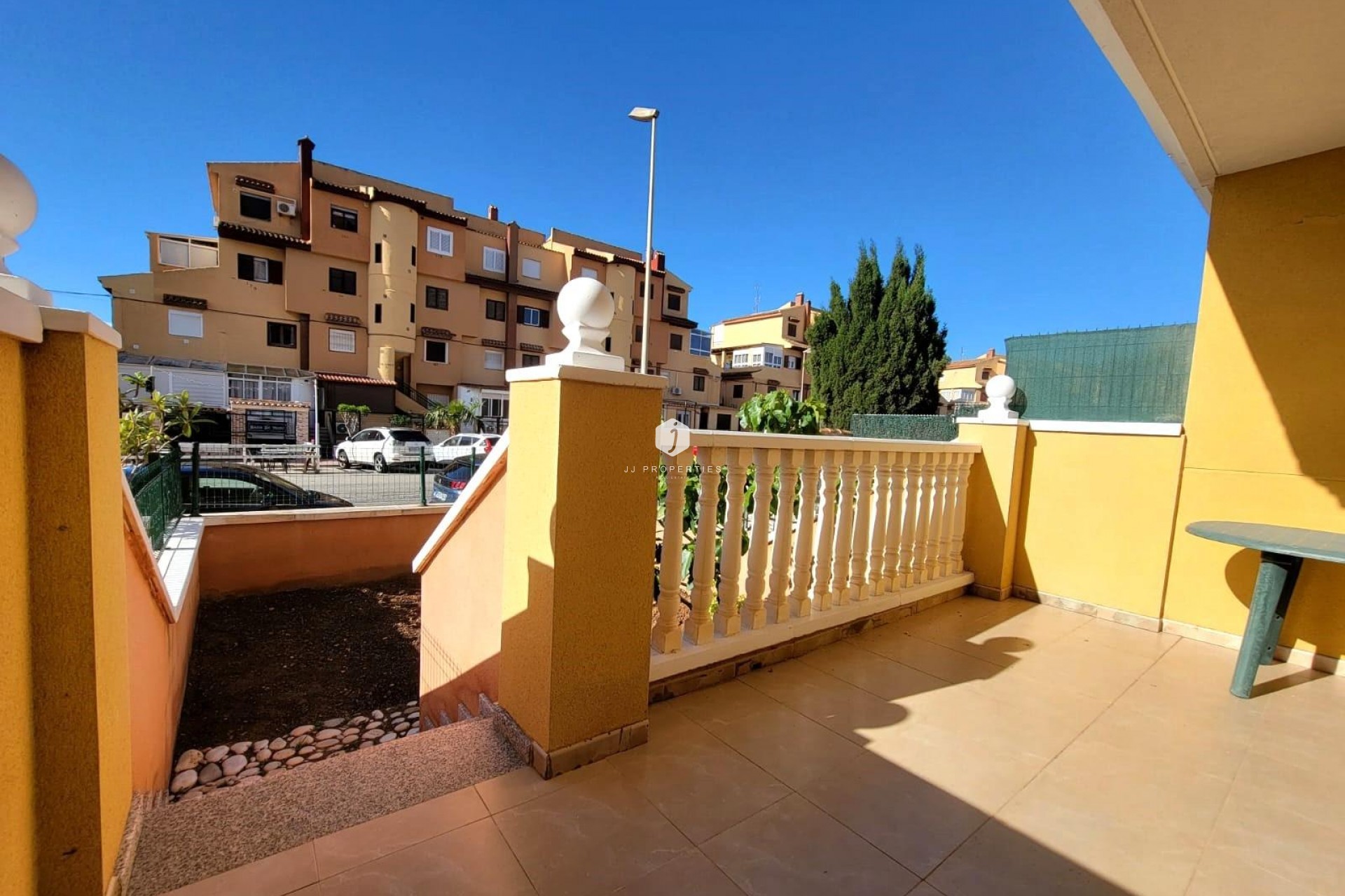 Resale - Apartment / flat -
Torrevieja - aguas nuevas