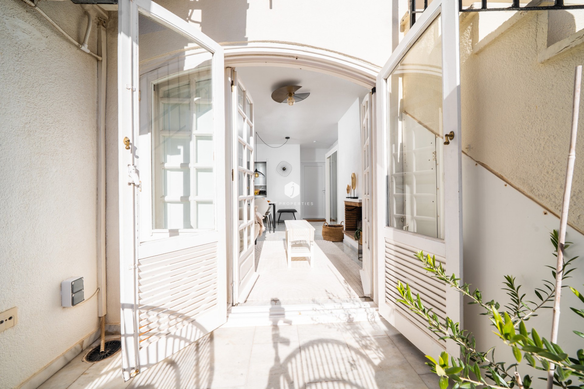 Resale - Apartment / flat -
Torrevieja - aguas nuevas