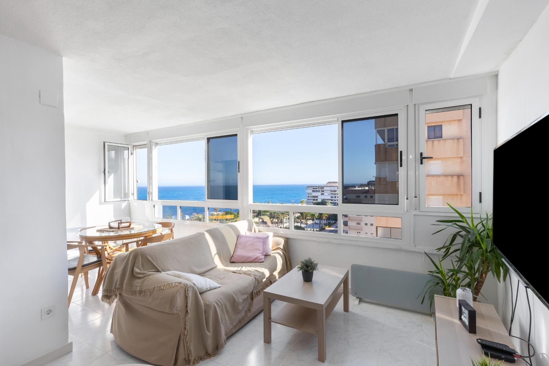 Resale - Apartment / flat -
Torrevieja - Cabo cervera