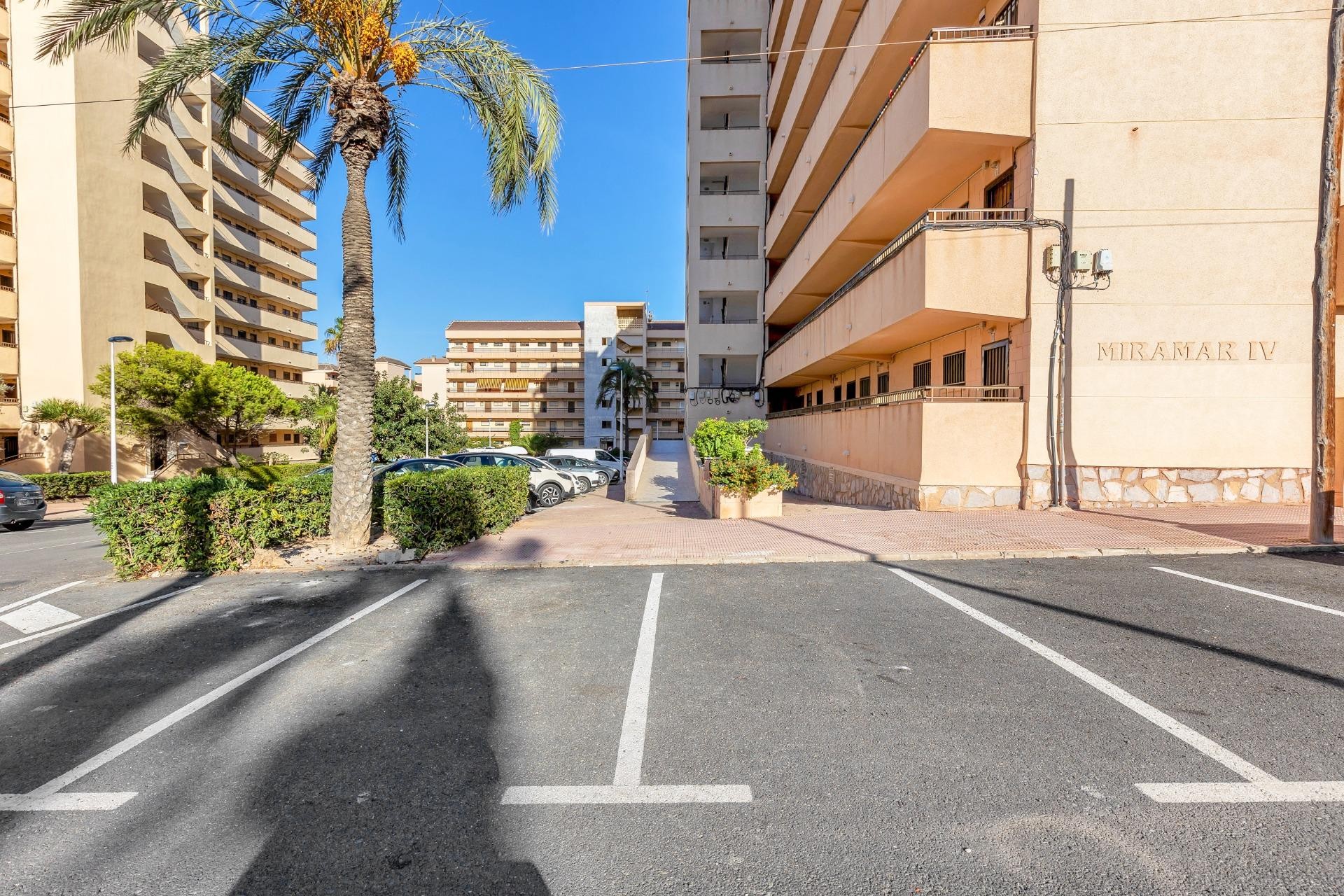 Resale - Apartment / flat -
Torrevieja - Cabo cervera