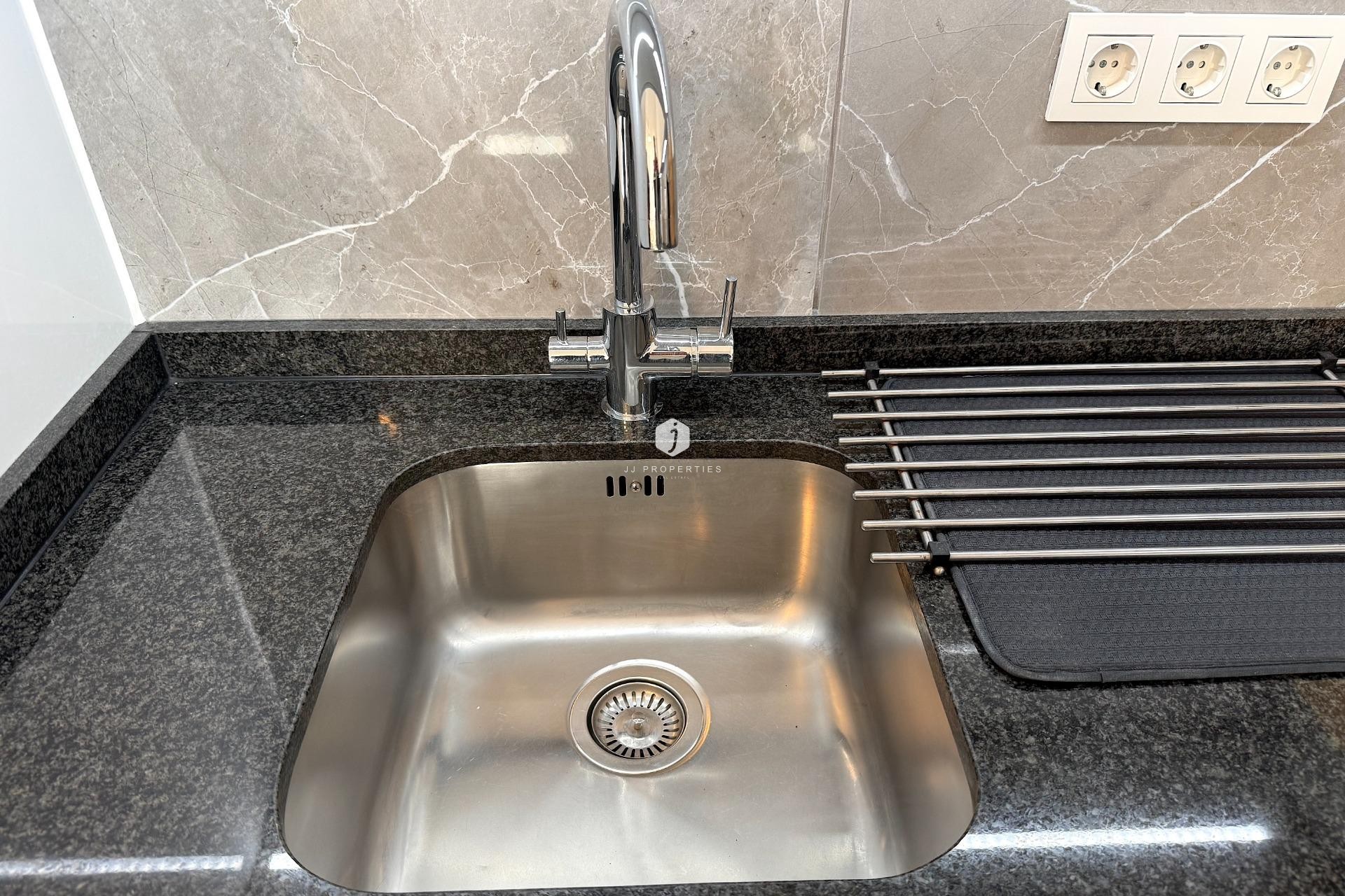 Resale - Apartment / flat -
Torrevieja - Cabo cervera