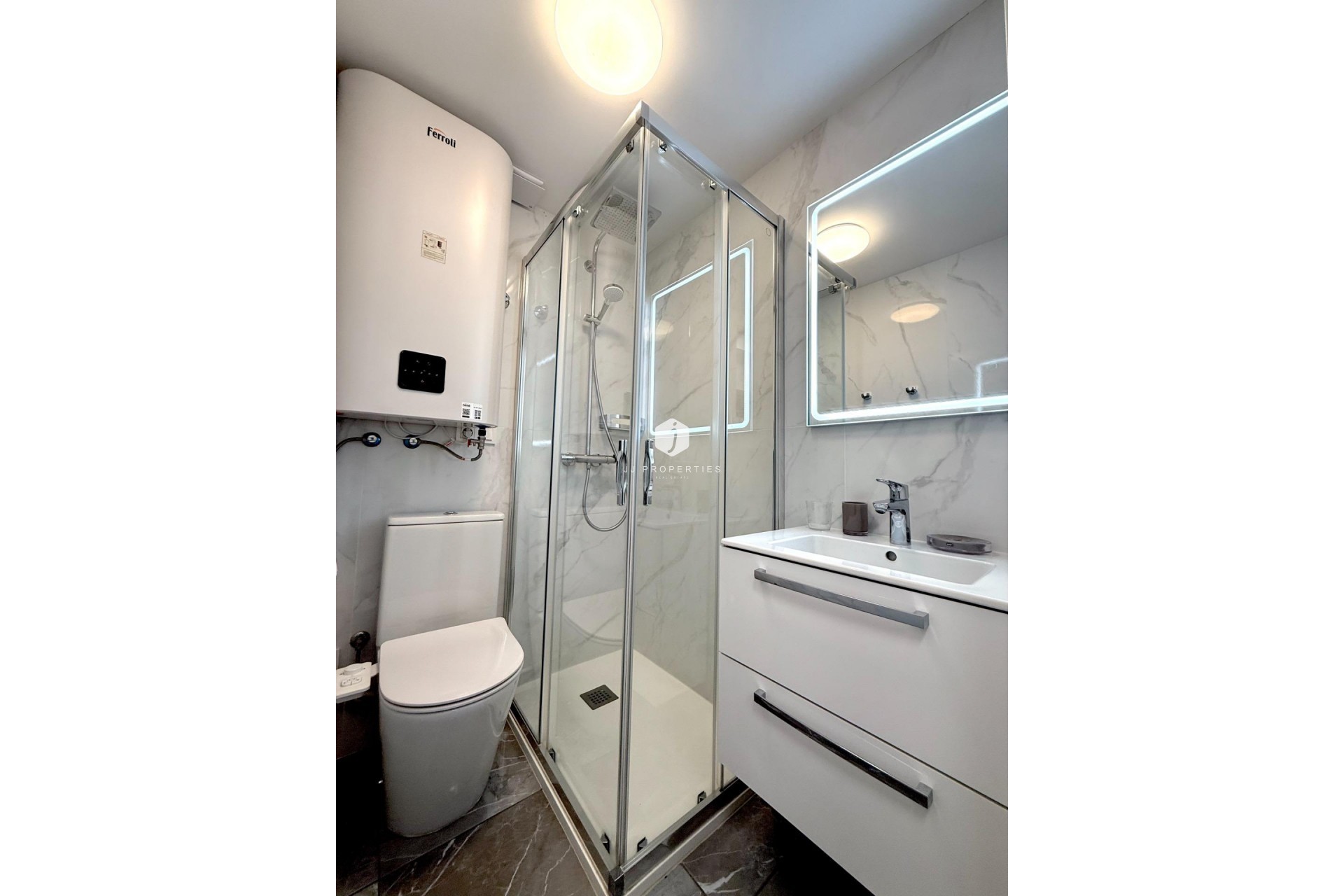 Resale - Apartment / flat -
Torrevieja - Cabo cervera