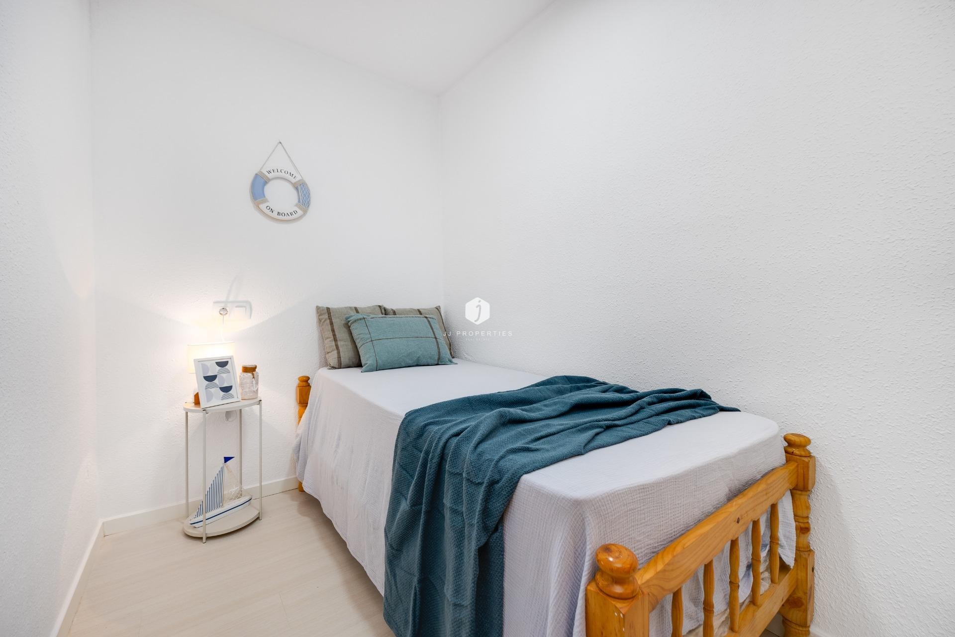 Resale - Apartment / flat -
Torrevieja - Cabo cervera