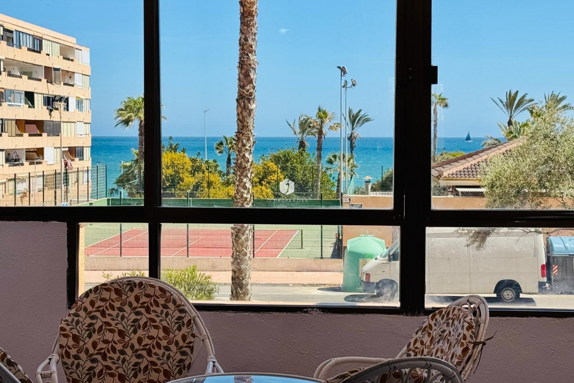 Resale - Apartment / flat -
Torrevieja - Cabo cervera