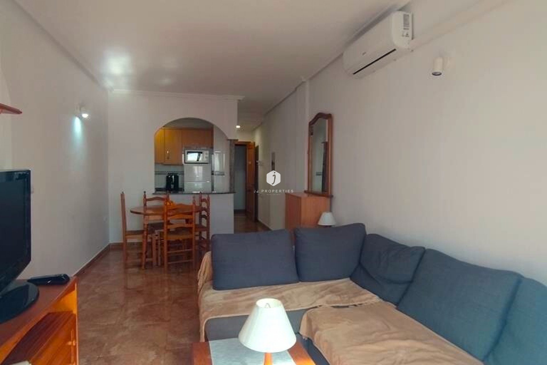 Resale - Apartment / flat -
Torrevieja - CASCO URBANO