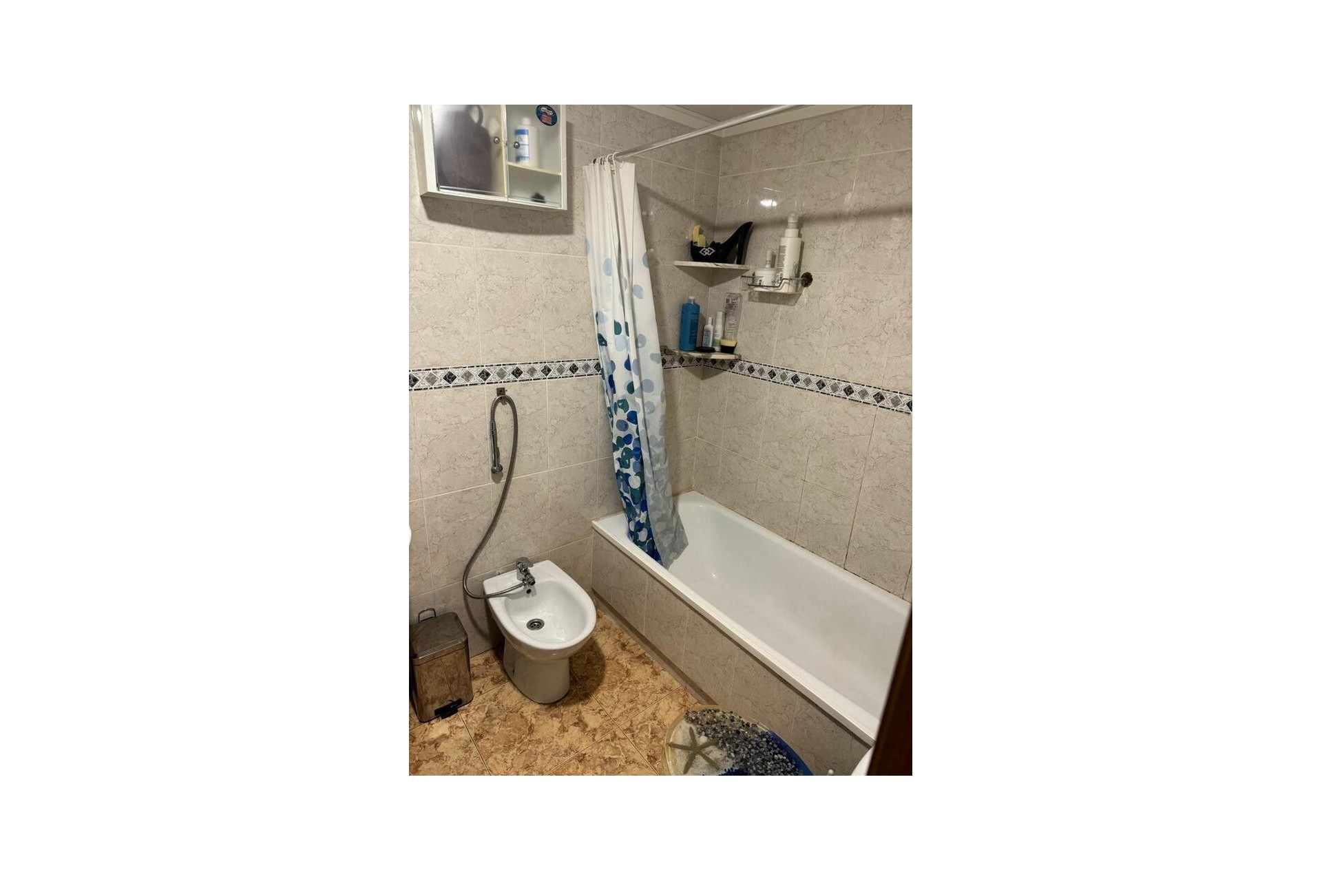 Resale - Apartment / flat -
Torrevieja - CENTER