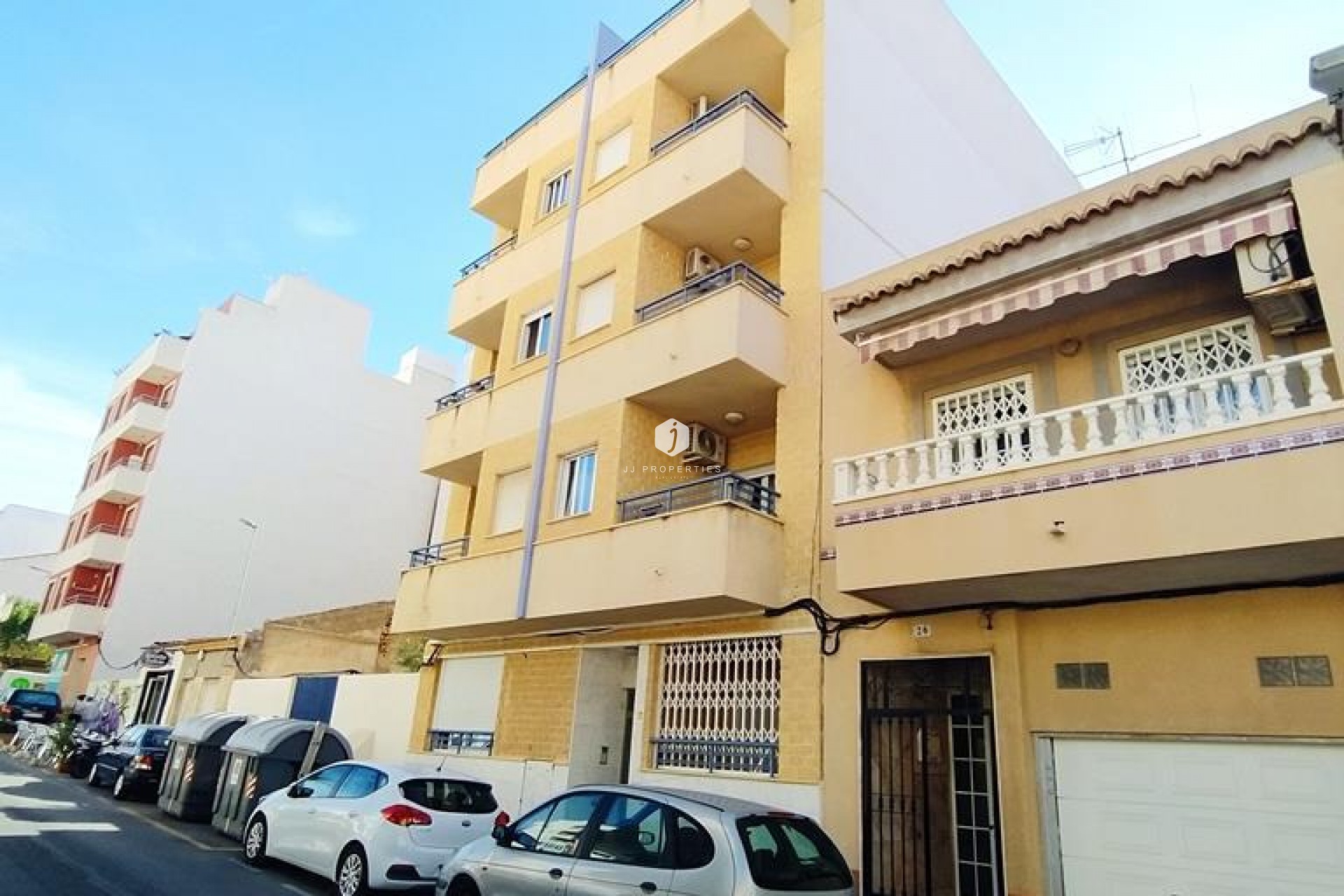 Resale - Apartment / flat -
Torrevieja - CENTRO CASCO URBANO