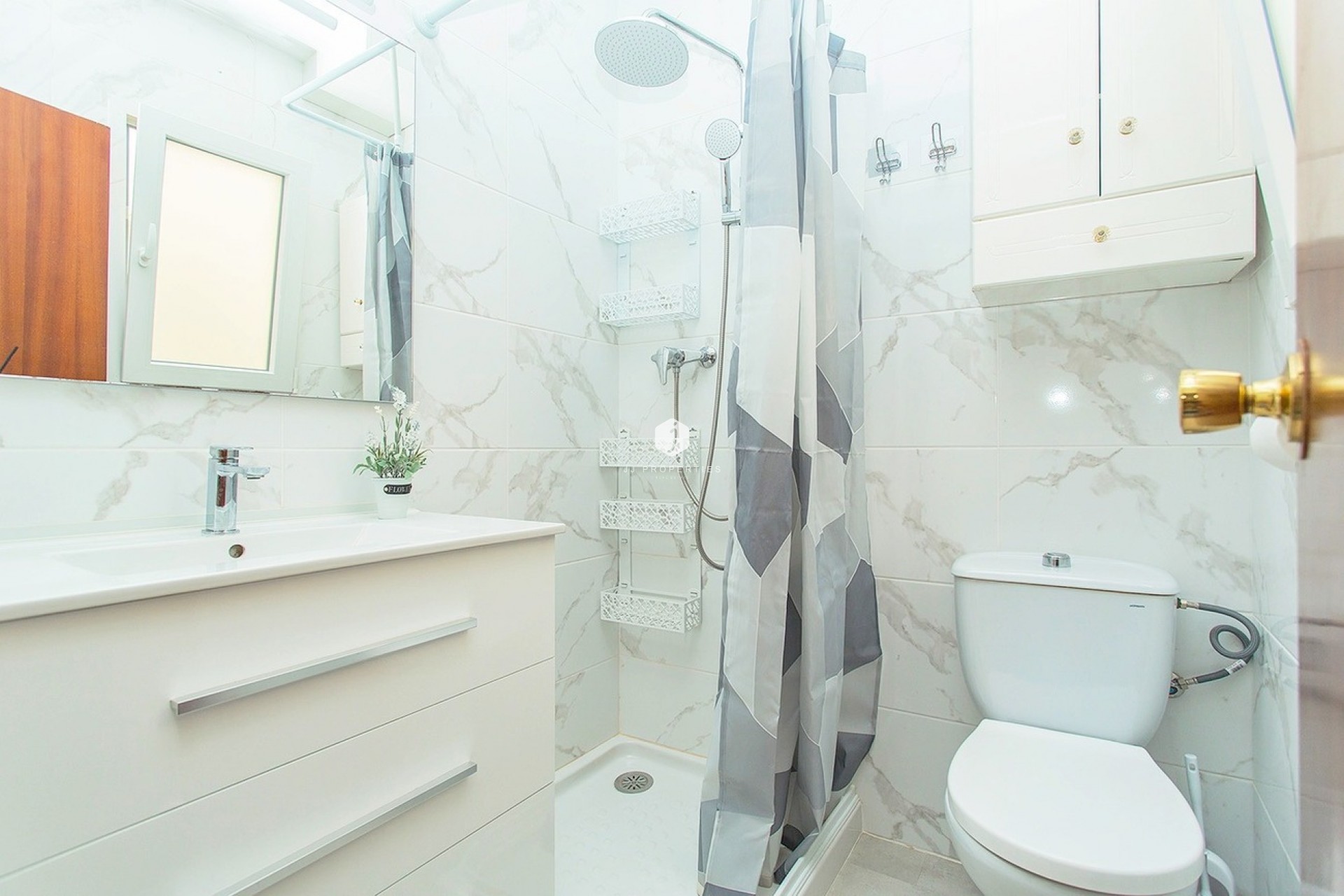 Resale - Apartment / flat -
Torrevieja - Centro-Muelle Pesquero