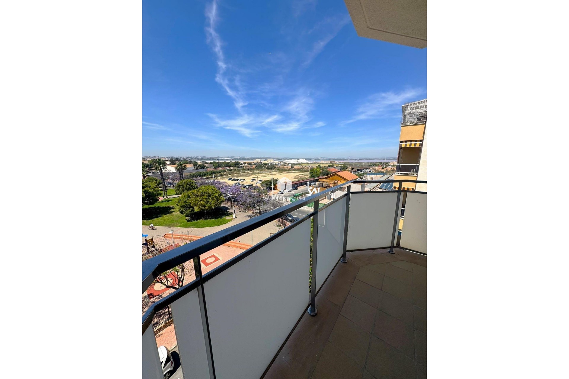 Resale - Apartment / flat -
Torrevieja - Centro - Muelle Pesquero